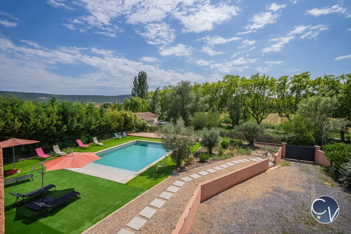 Belle villa climatisée, piscine et terrain clôturé — photo 2