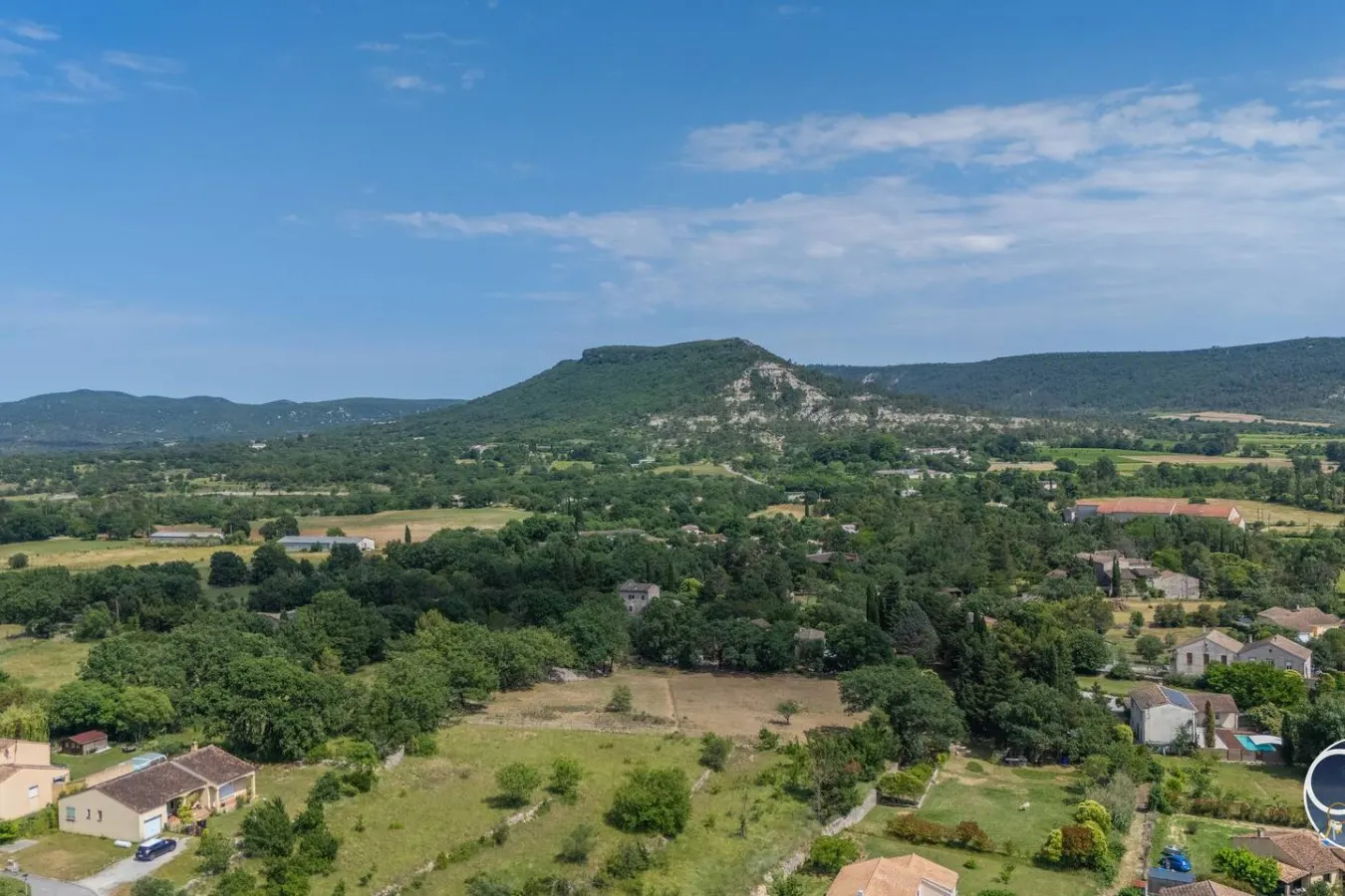 Belle villa climatisée, piscine et terrain clôturé 12