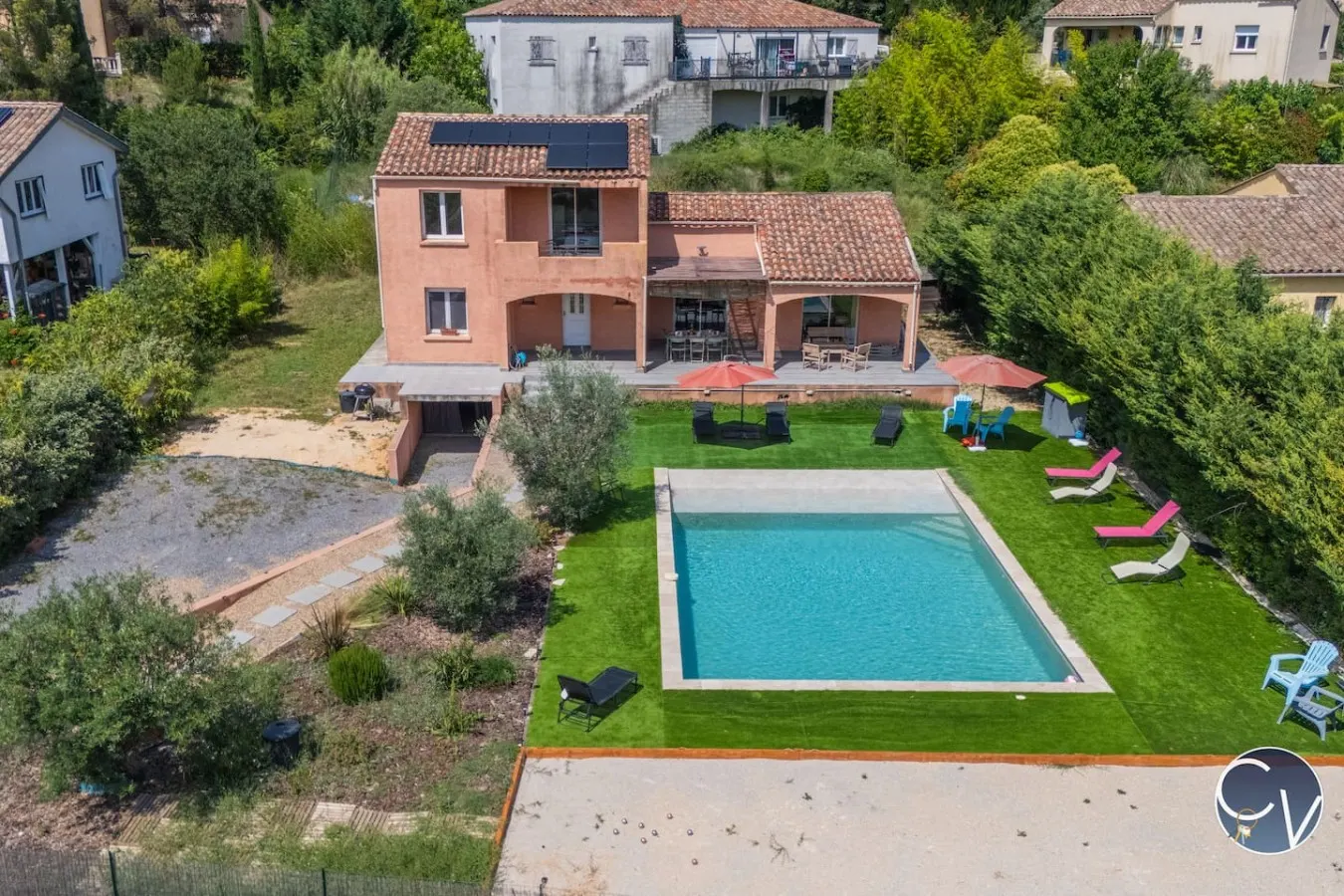 Belle villa climatisée, piscine et terrain clôturé 6