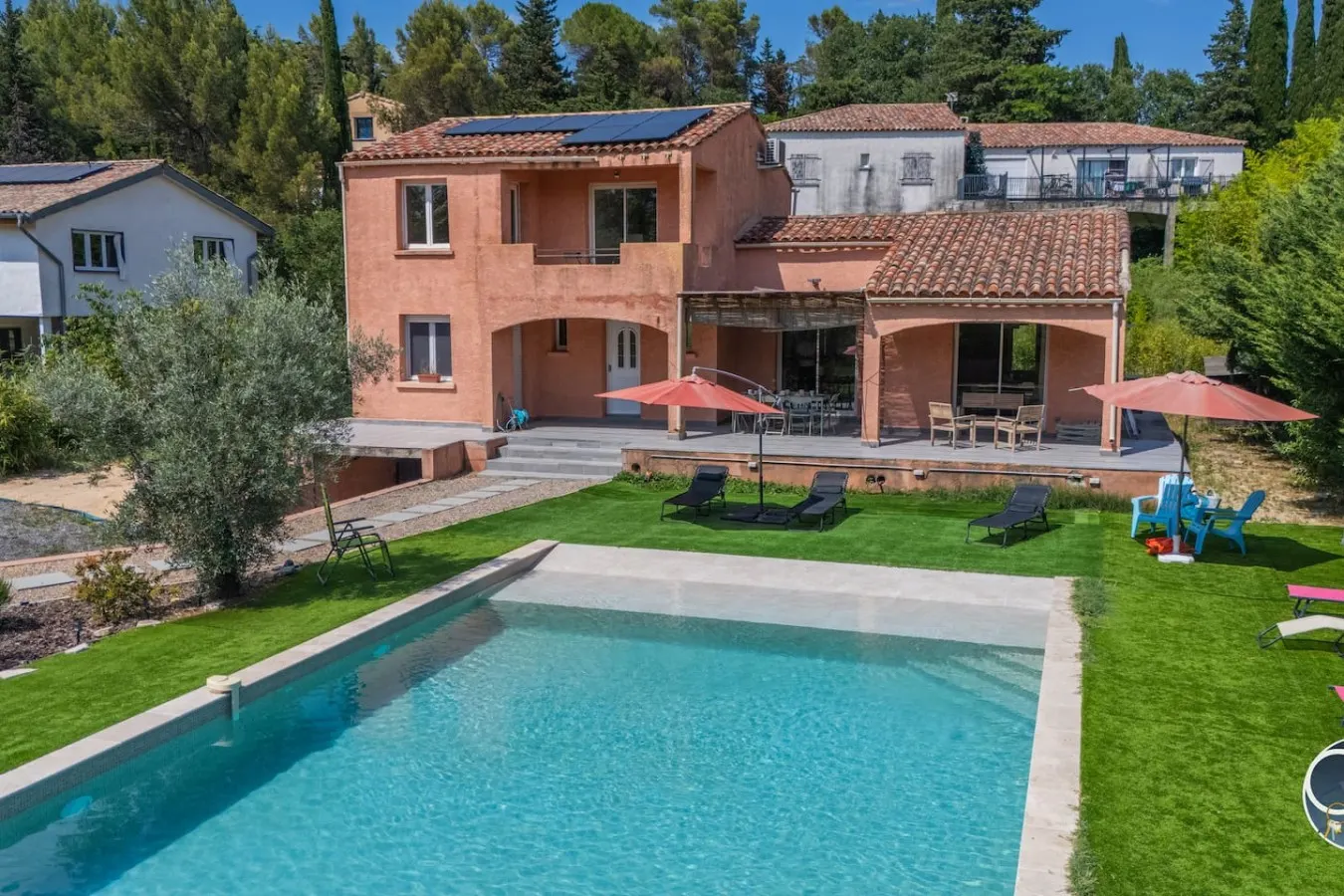 Belle villa climatisée, piscine et terrain clôturé 7