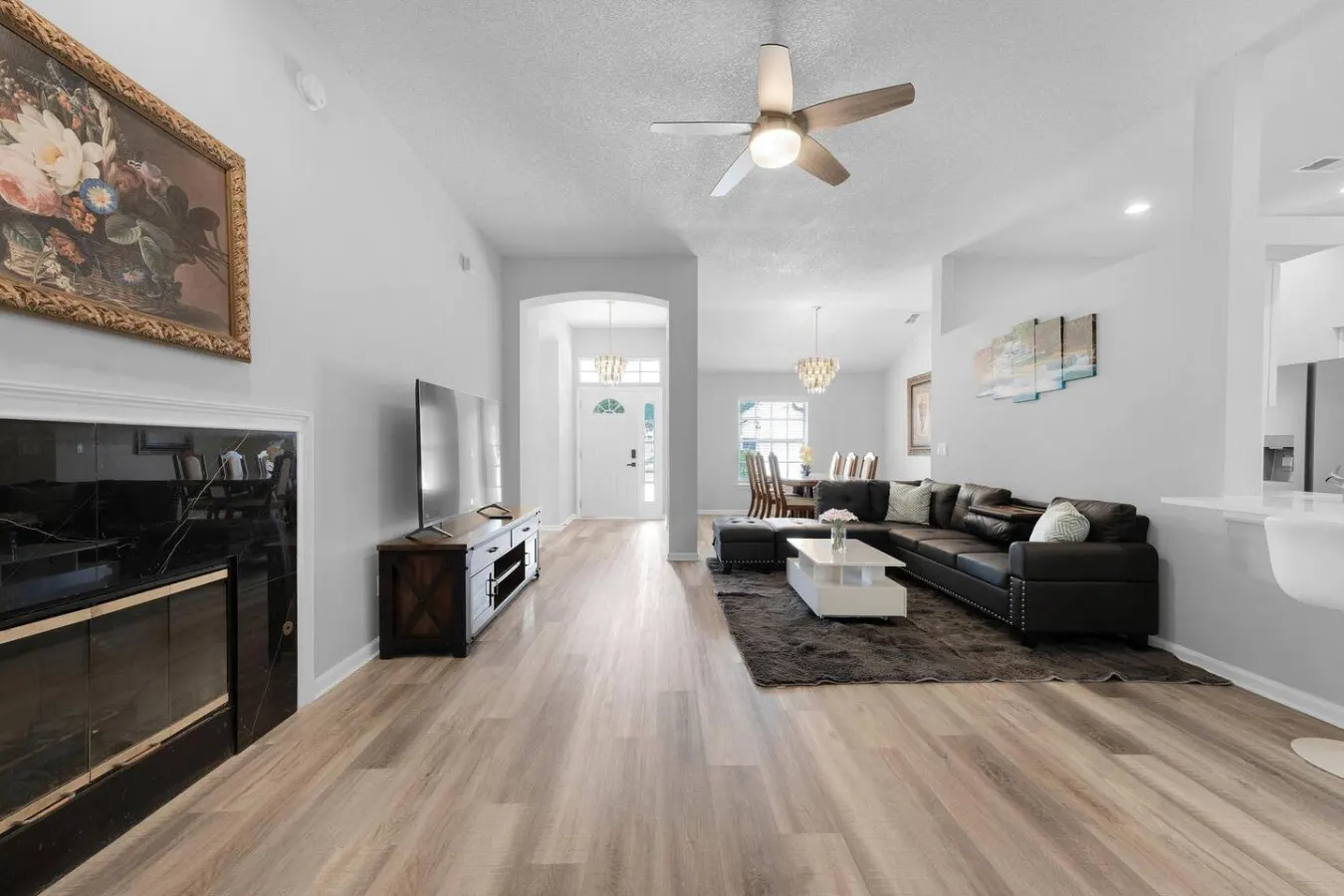 Unique Stylish 4BR@Beach College