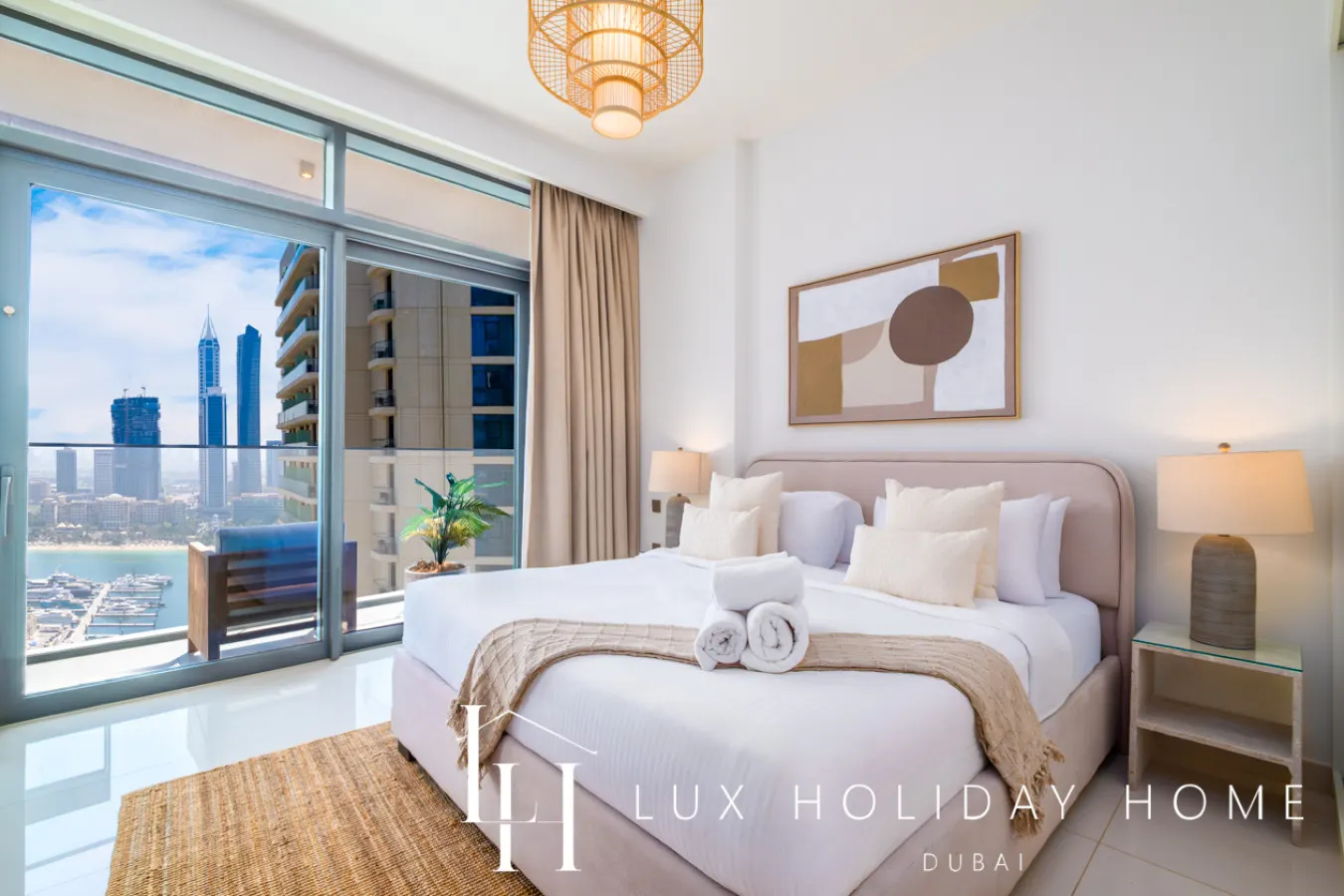 LUX The Beach Vista Dubai Eye View Suite 11