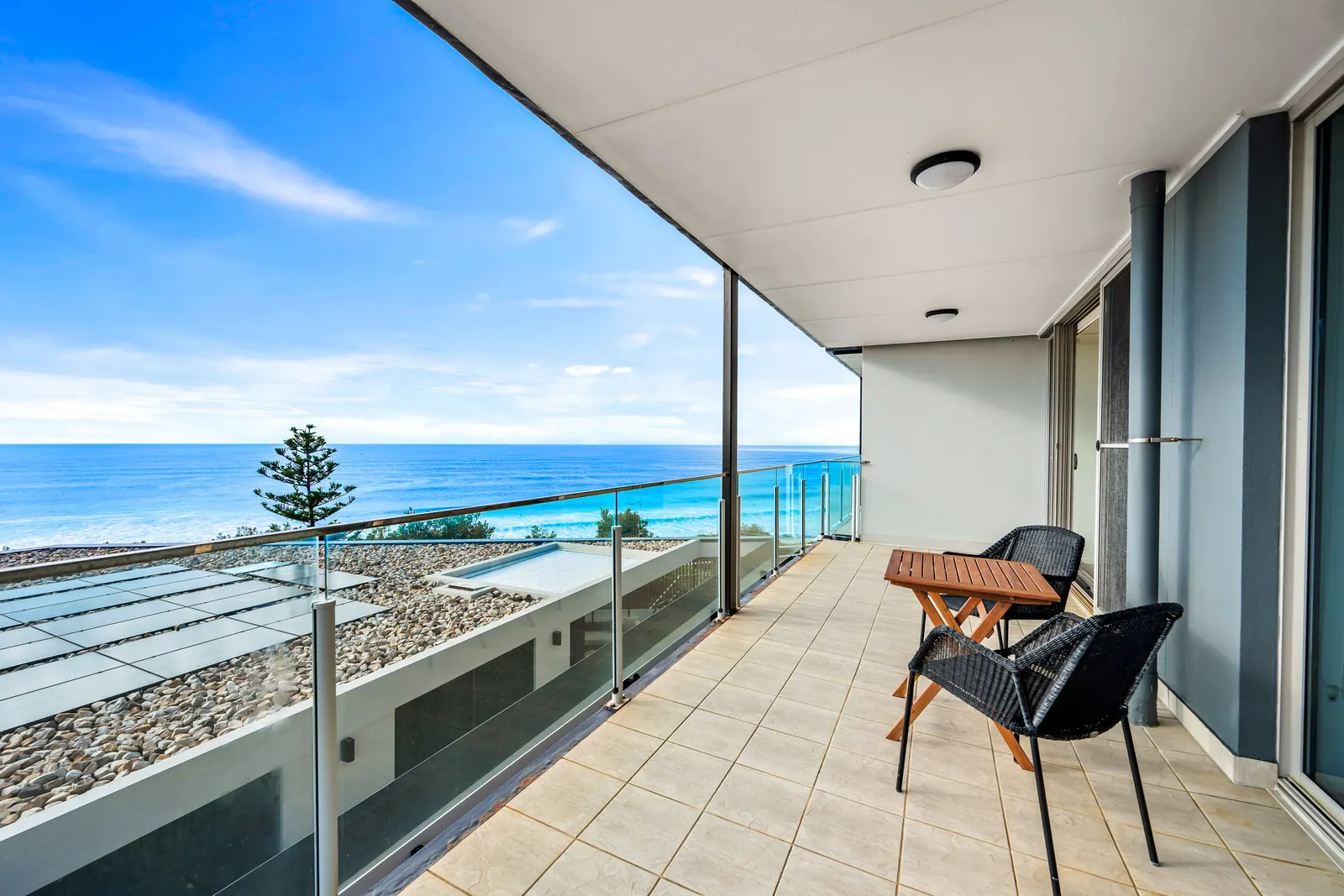 Drift Ocean Views Absolute Beachfront 17