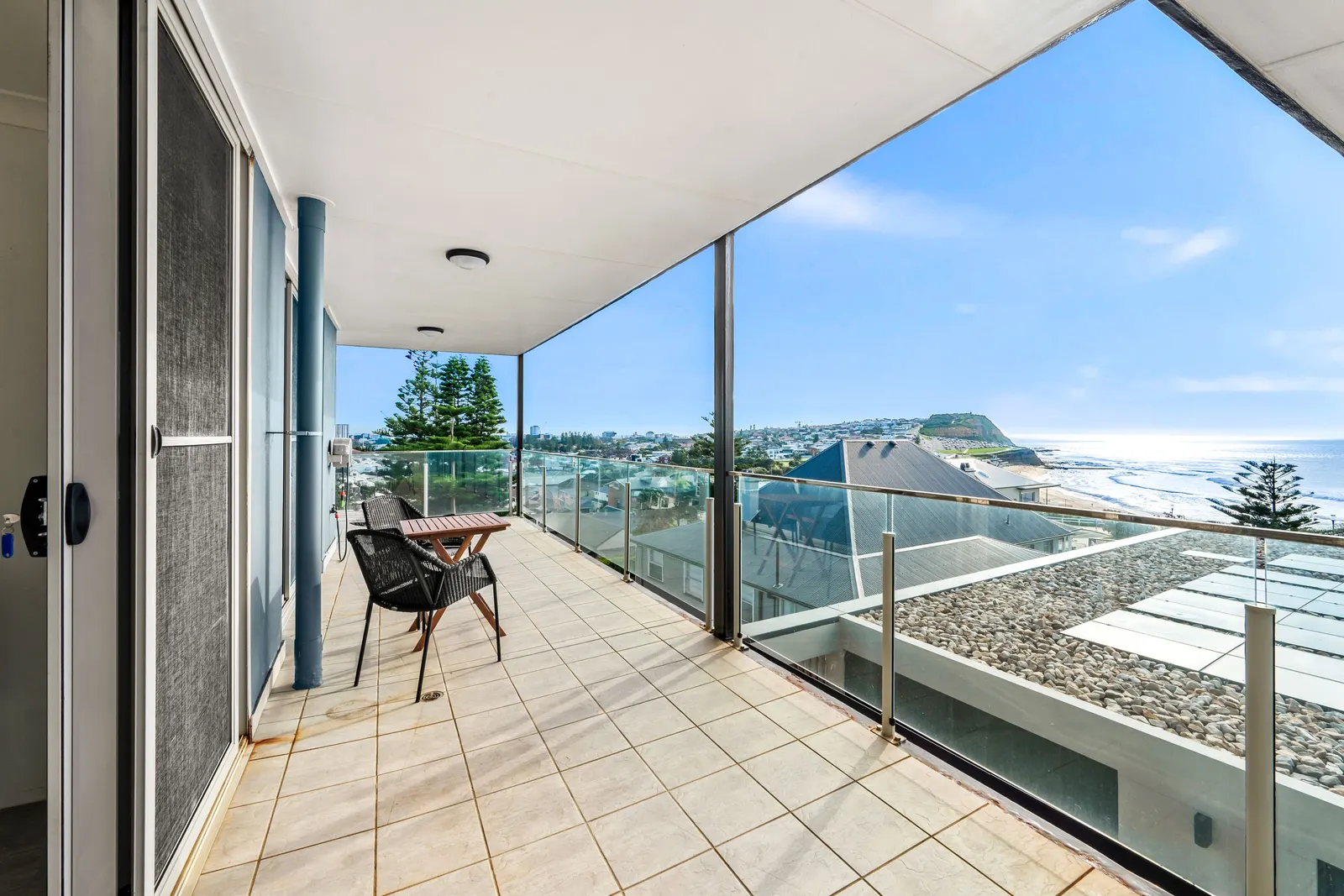 Drift Ocean Views Absolute Beachfront 18