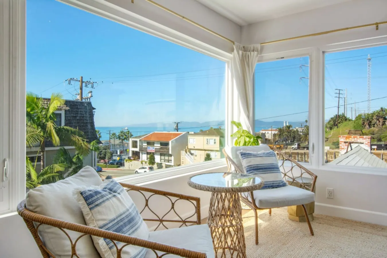 2 Units - 2 Blocks2Beach - Ocean Views - PoolTable 2