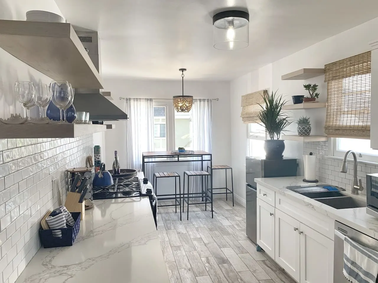 2 Units - 2 Blocks2Beach - Ocean Views - PoolTable 3