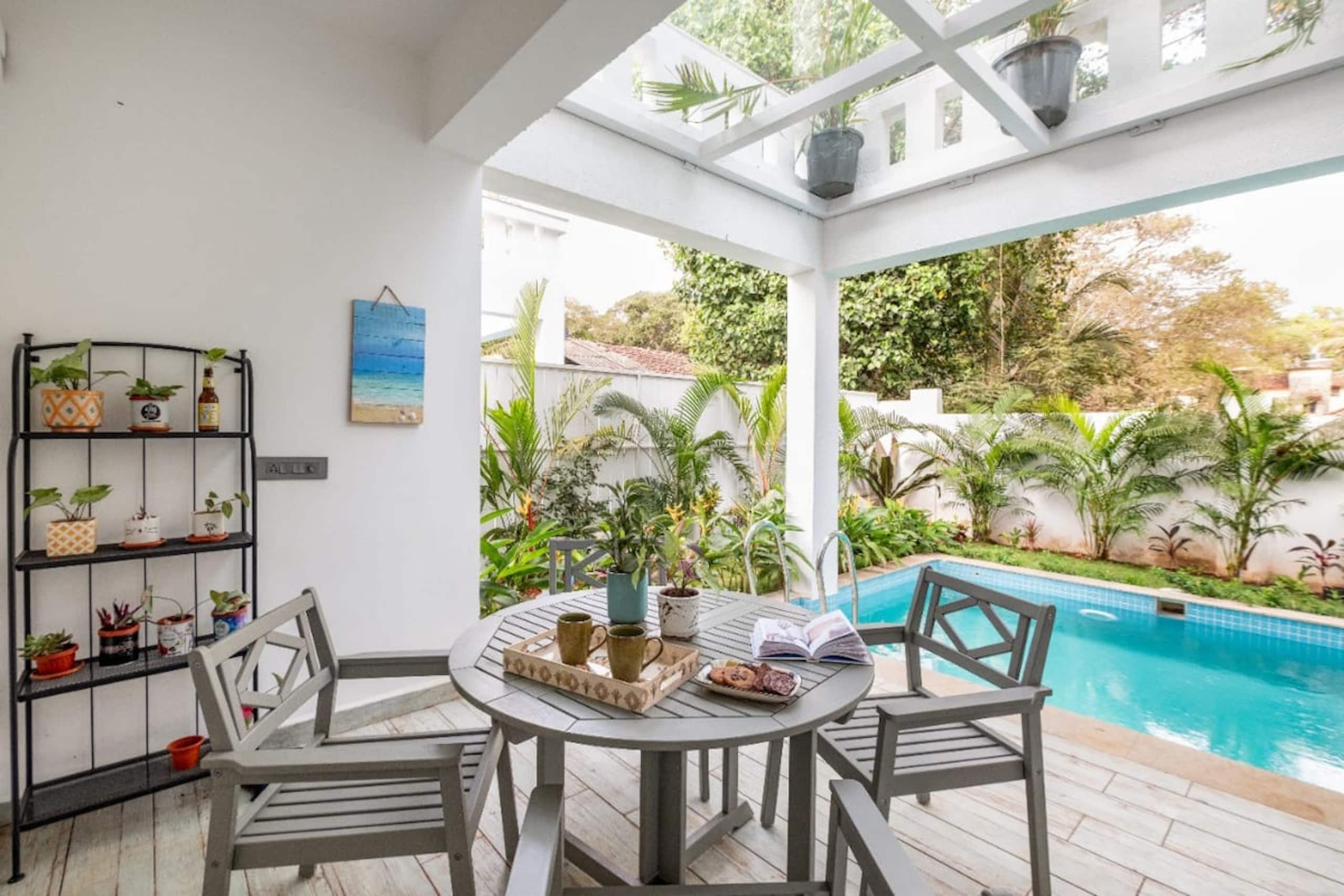 Flores: 3BHK Pvt Pool- Nr Ozran Beach w/Caretaker 8