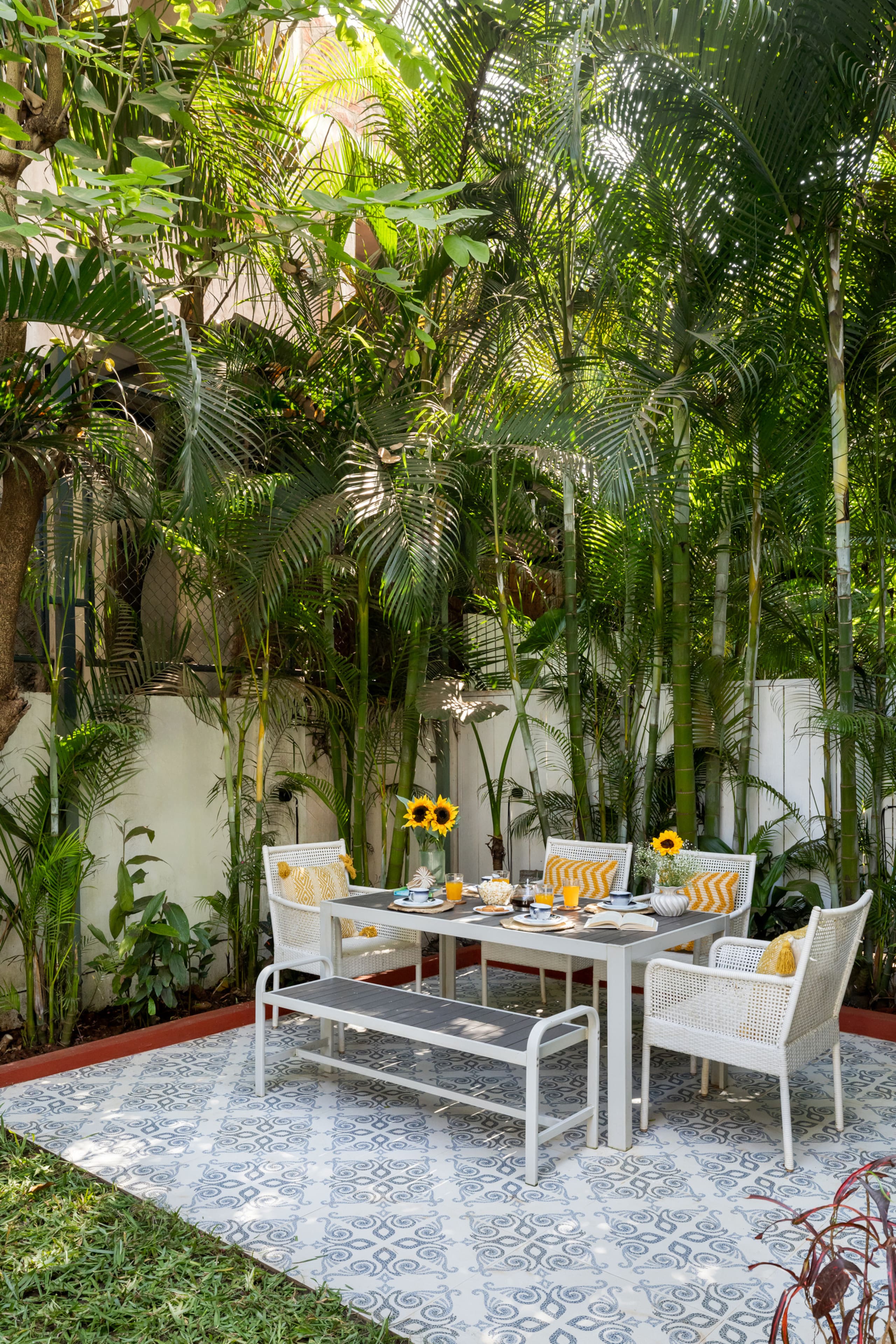 Flores: 3BHK Pvt Pool- Nr Ozran Beach w/Caretaker 7
