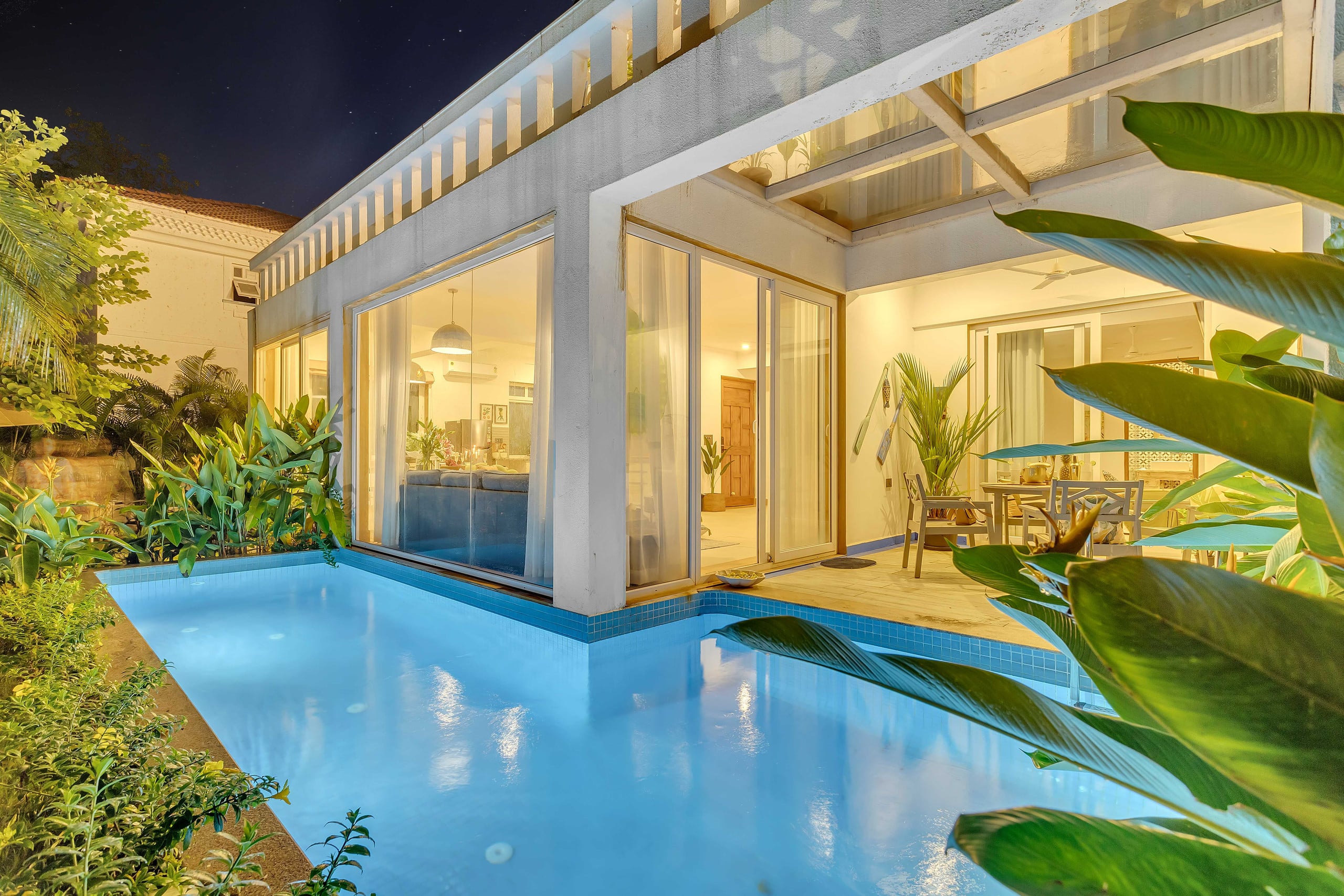 Flores: 3BHK Pvt Pool- Nr Ozran Beach w/Caretaker 32