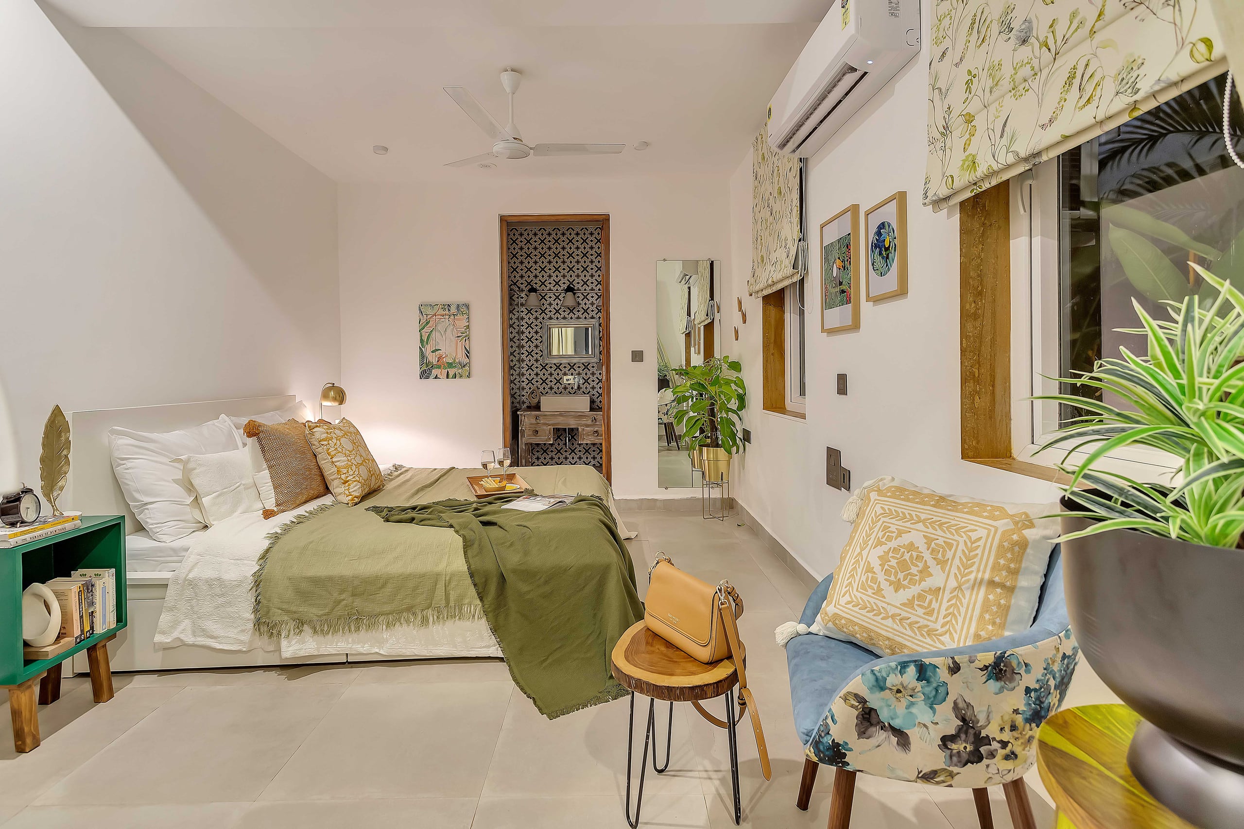 Flores: 3BHK Pvt Pool- Nr Ozran Beach w/Caretaker 18