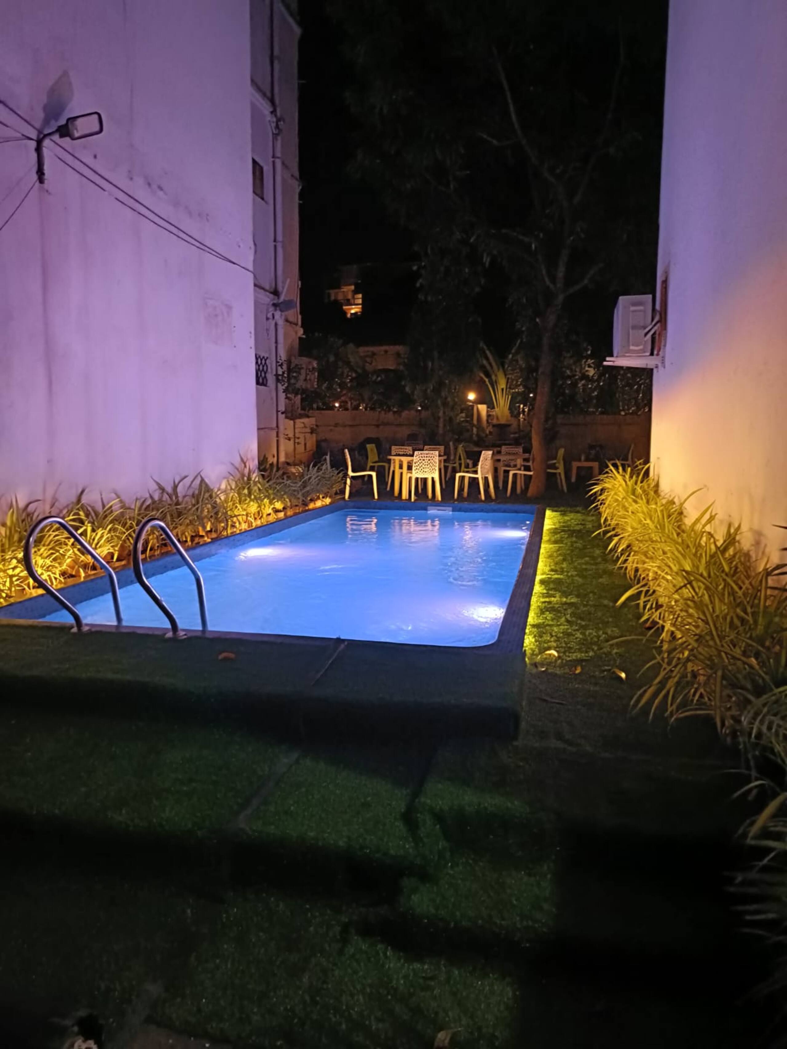 RoomzAway 2BHK NearBeach|WiFi|Kitchen|Parking 34