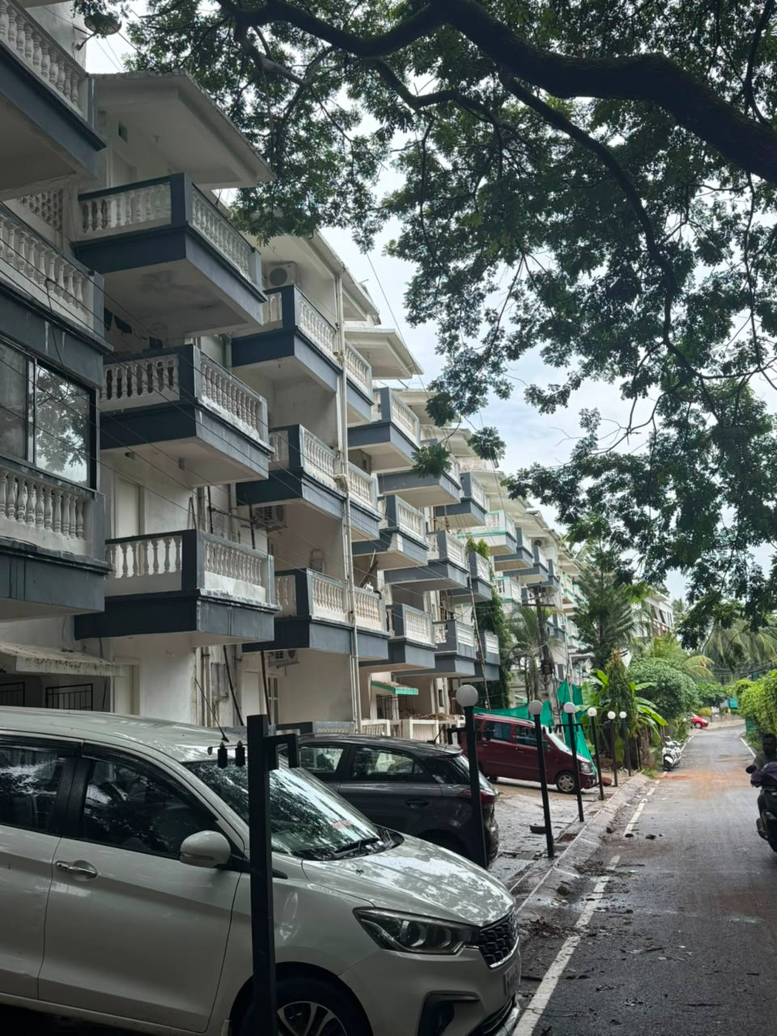 RoomzAway 2BHK NearBeach|WiFi|Kitchen|Parking 19