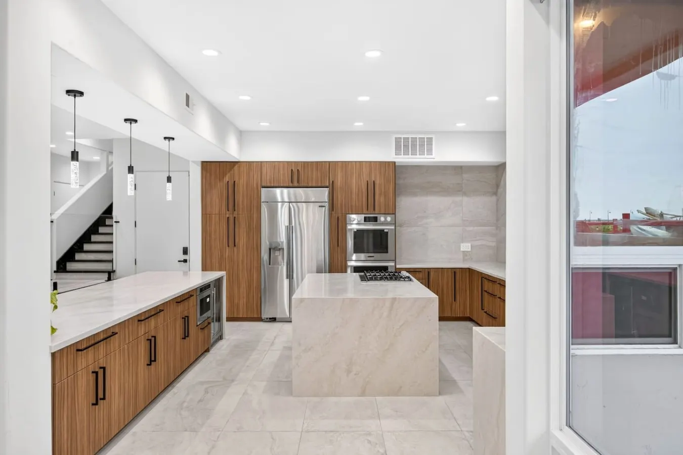 Ocean Lane Luxury - 4B 4BA Private Elegance w Pool 15