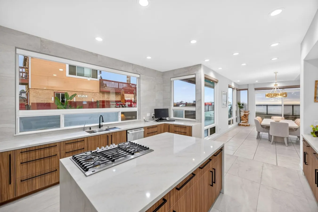 Ocean Lane Luxury - 4B 4BA Private Elegance w Pool 7