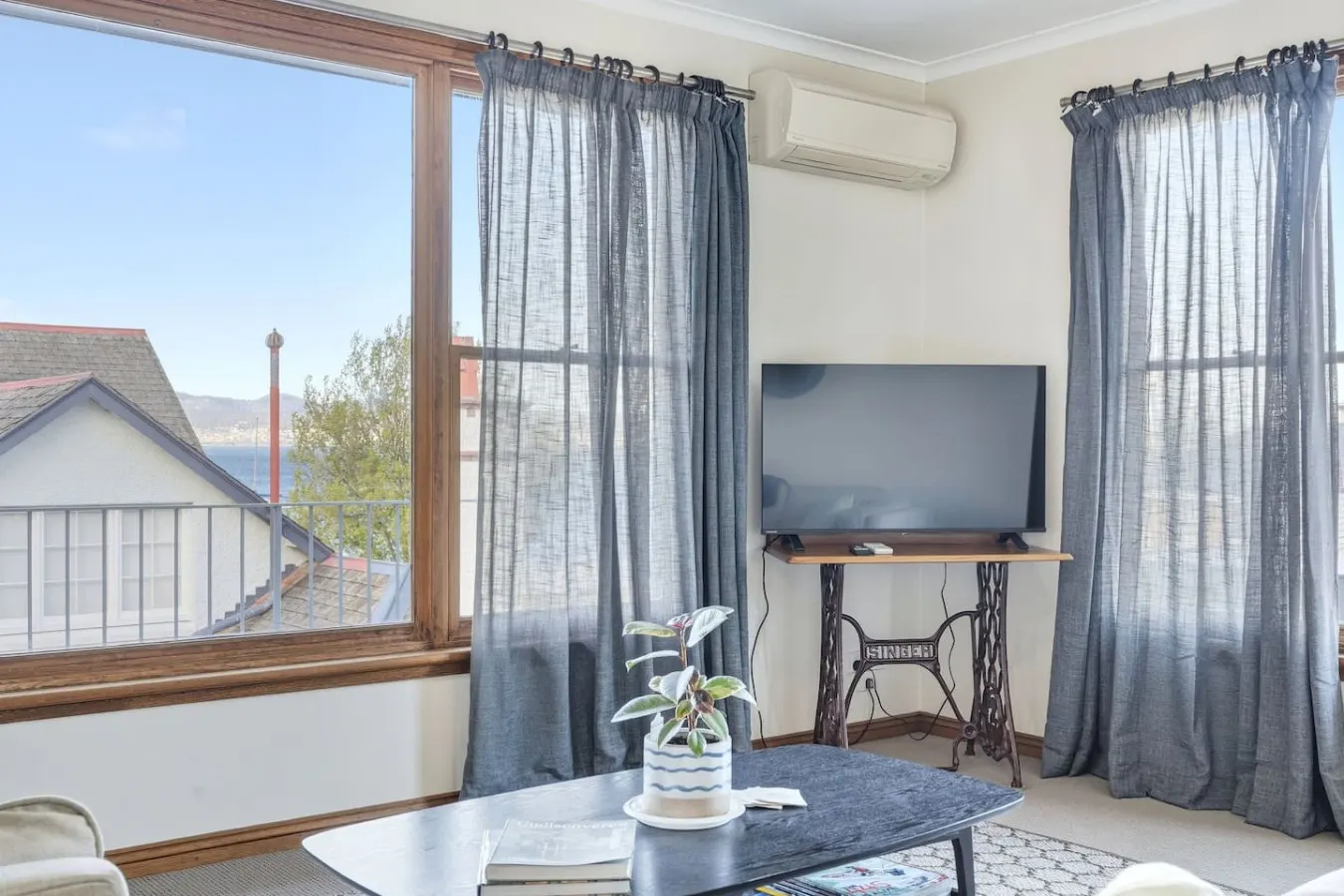 Breathtaking water views & Style by the Bay 7