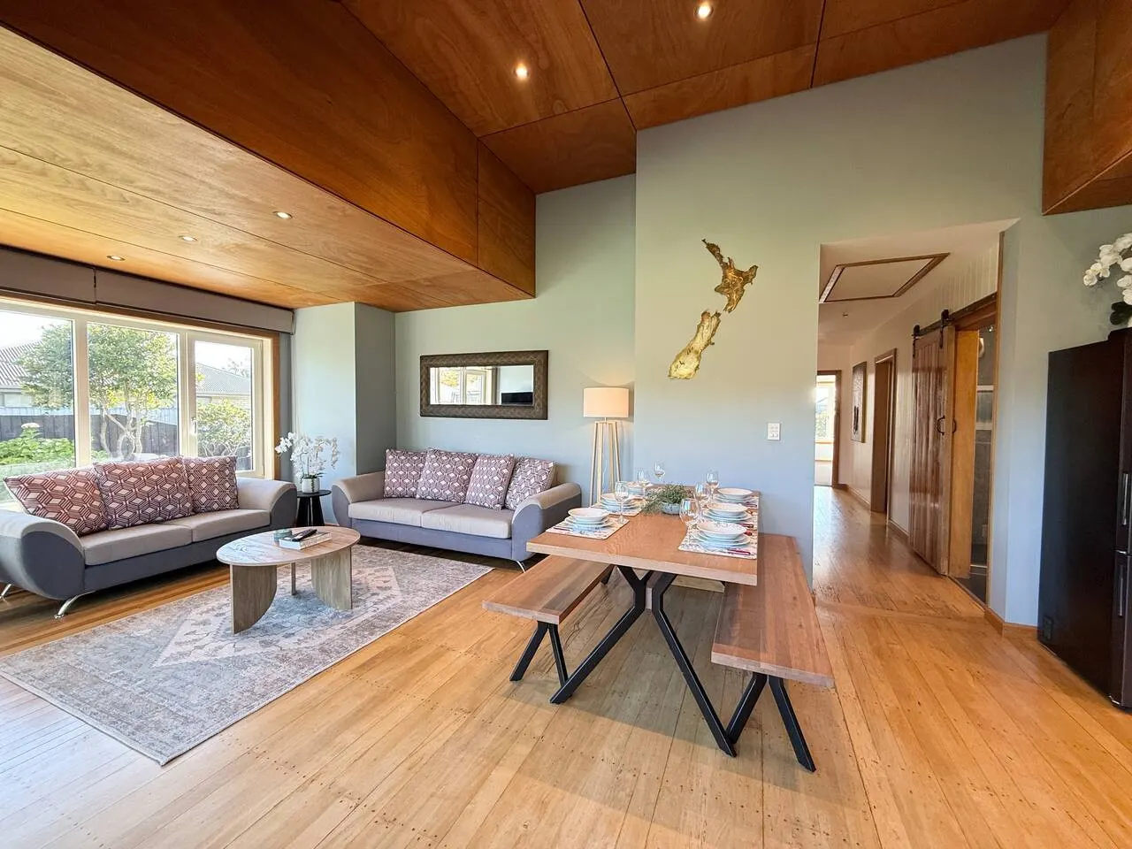 4 BRD Shirley family house - 10 mins drive to CBD