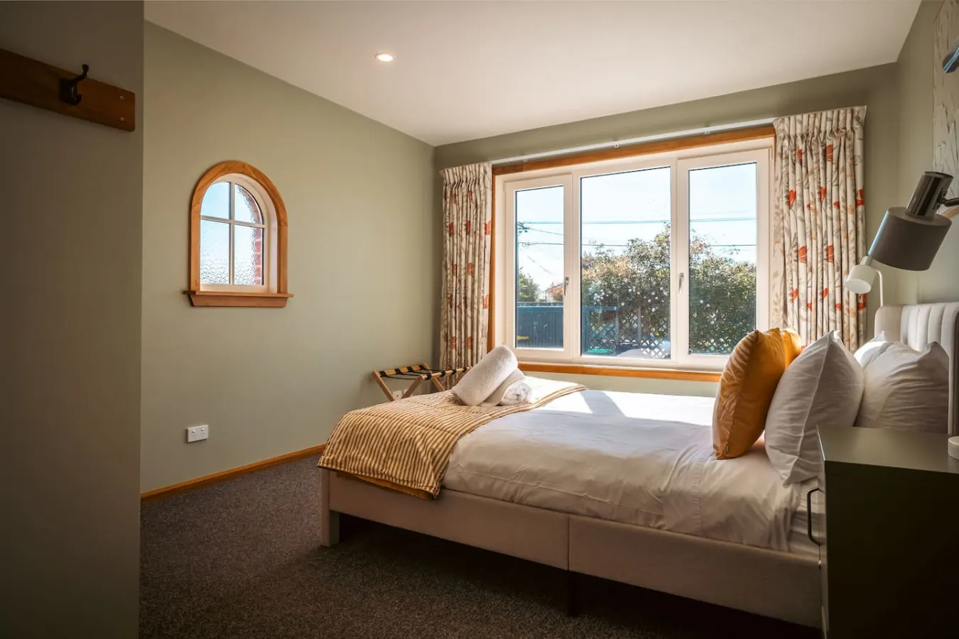 4 BRD Shirley family house - 10 mins drive to CBD 9
