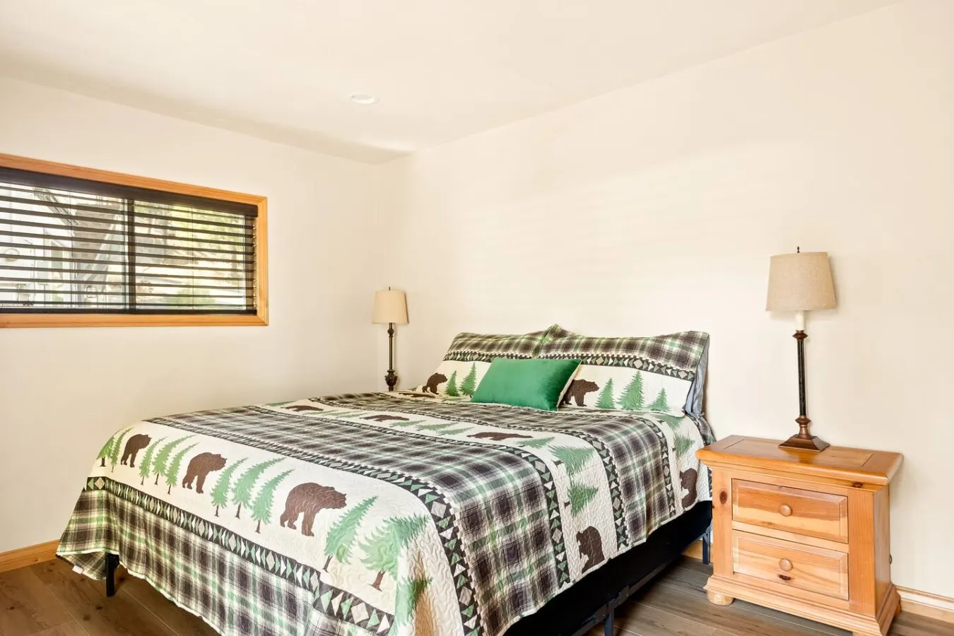 Prime Lakeside Paradise Escape & SPA 20