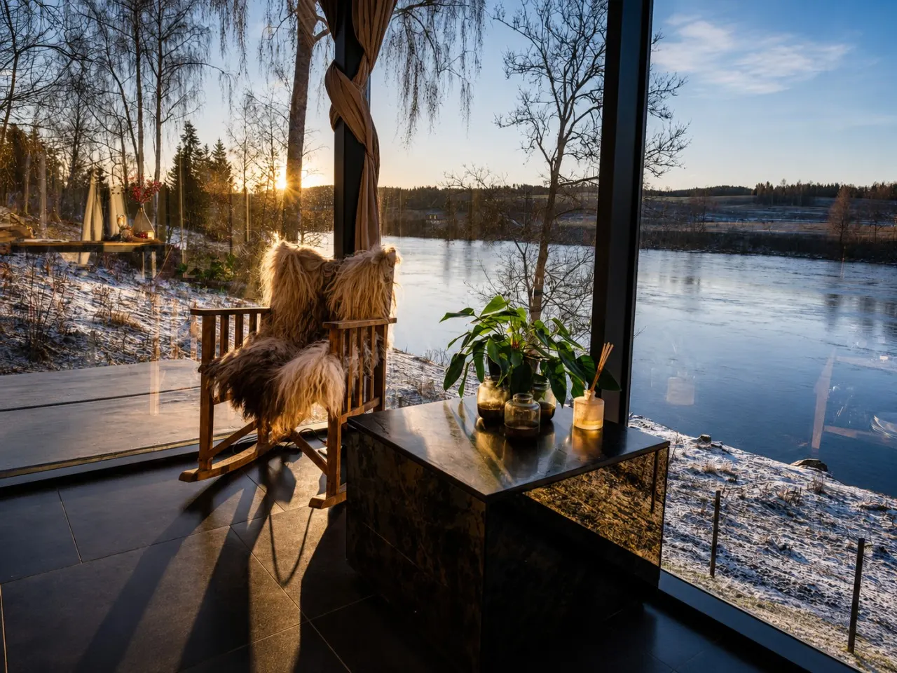Koti WonderInn Riverside 5