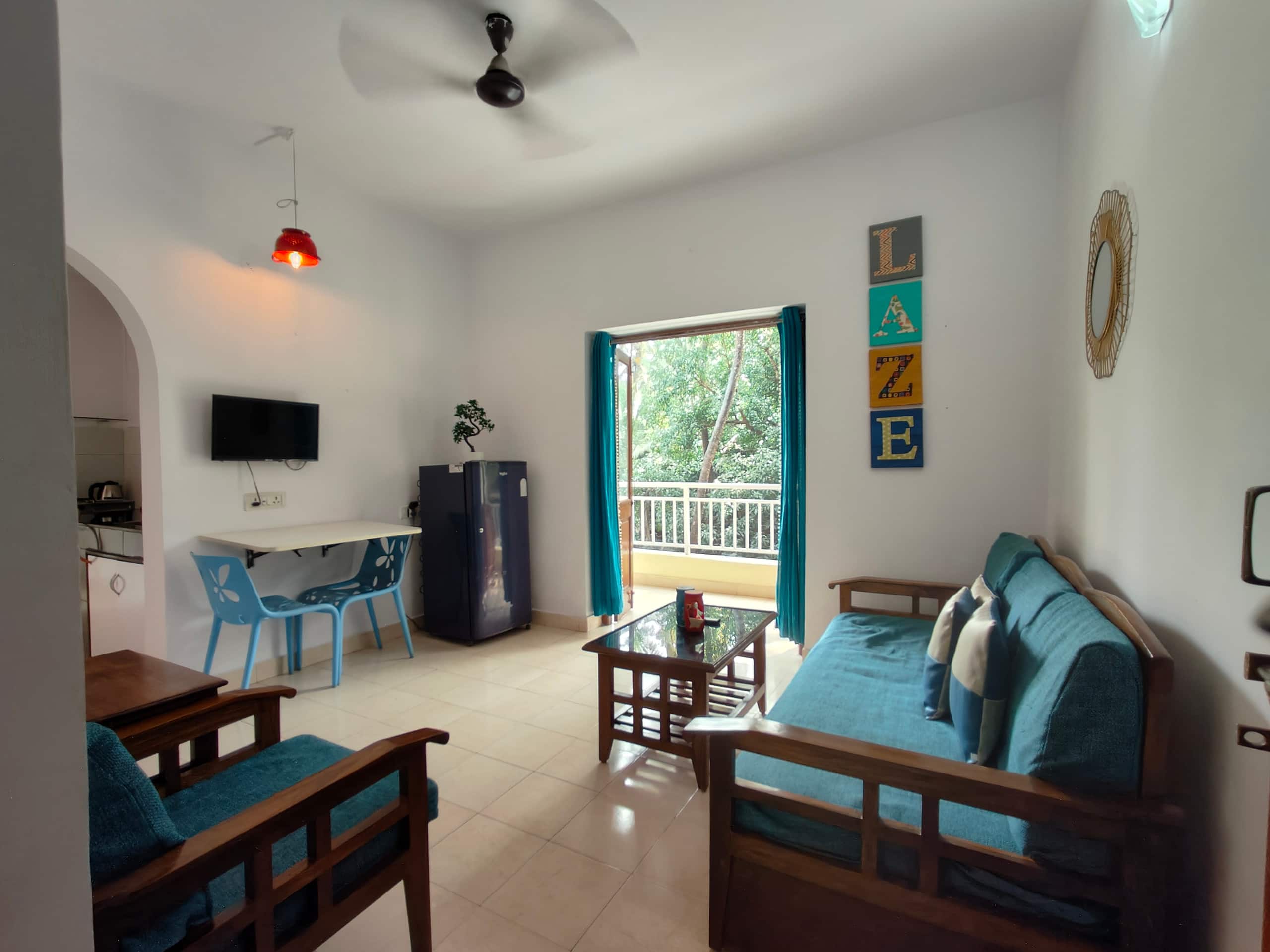 Laze-750 meters from Calangute Beach in a Resort 6