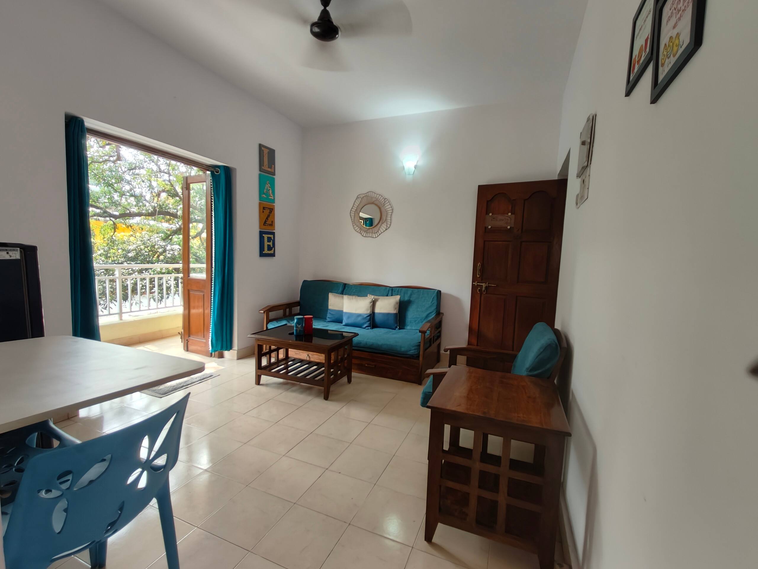 Laze-750 meters from Calangute Beach in a Resort 8