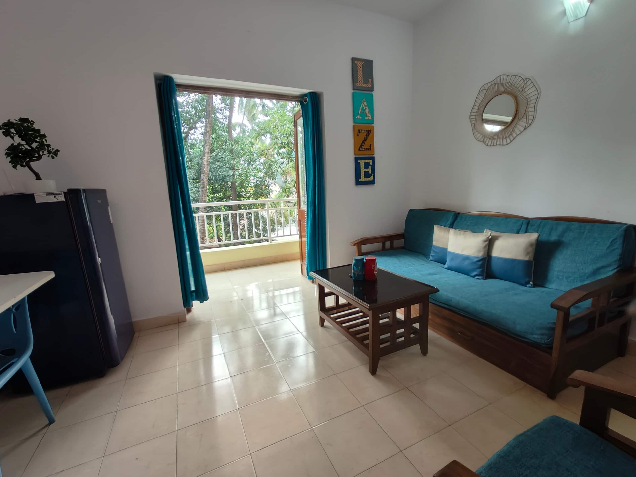 Laze-750 meters from Calangute Beach in a Resort 9
