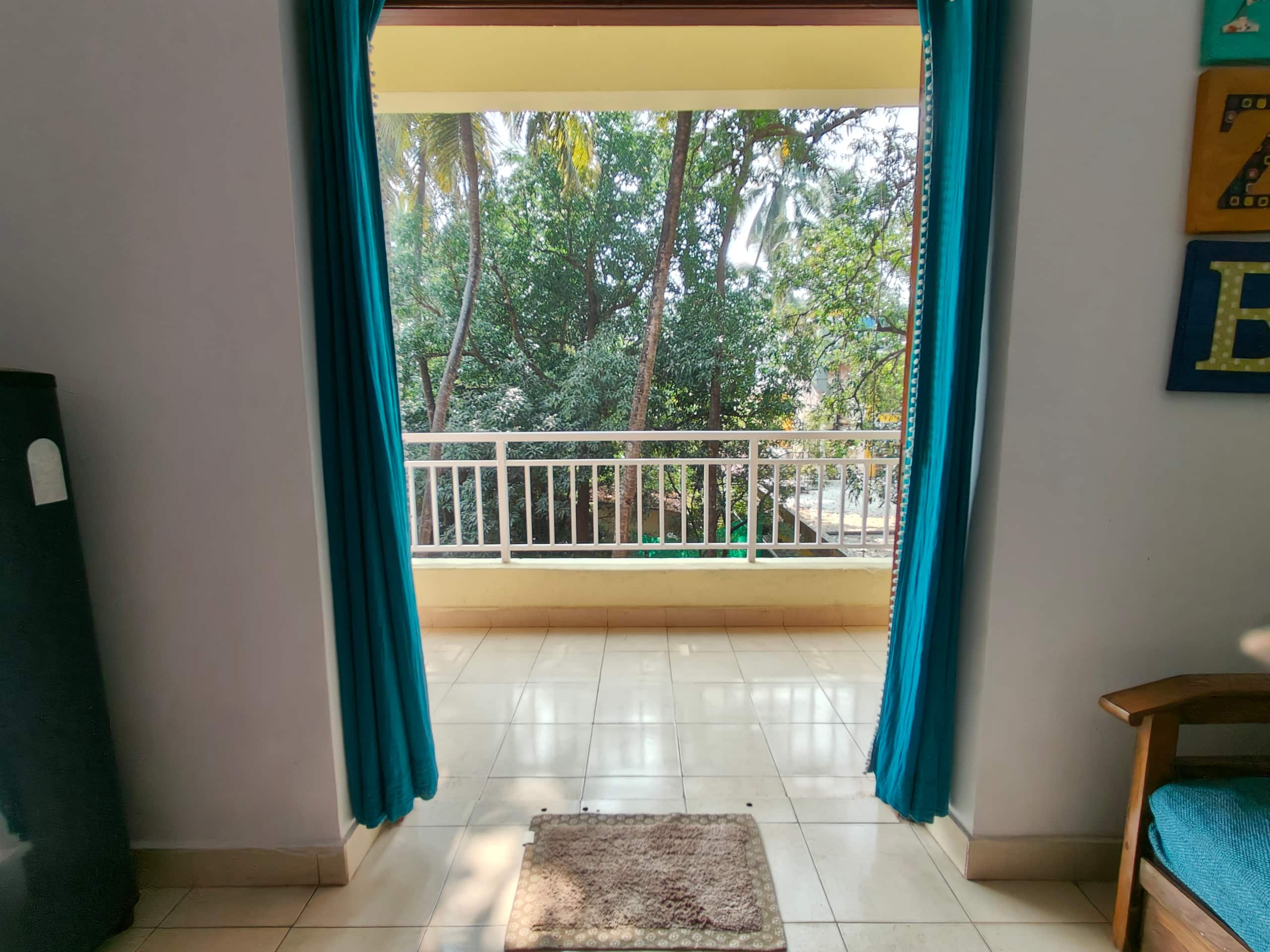Laze-750 meters from Calangute Beach in a Resort 7