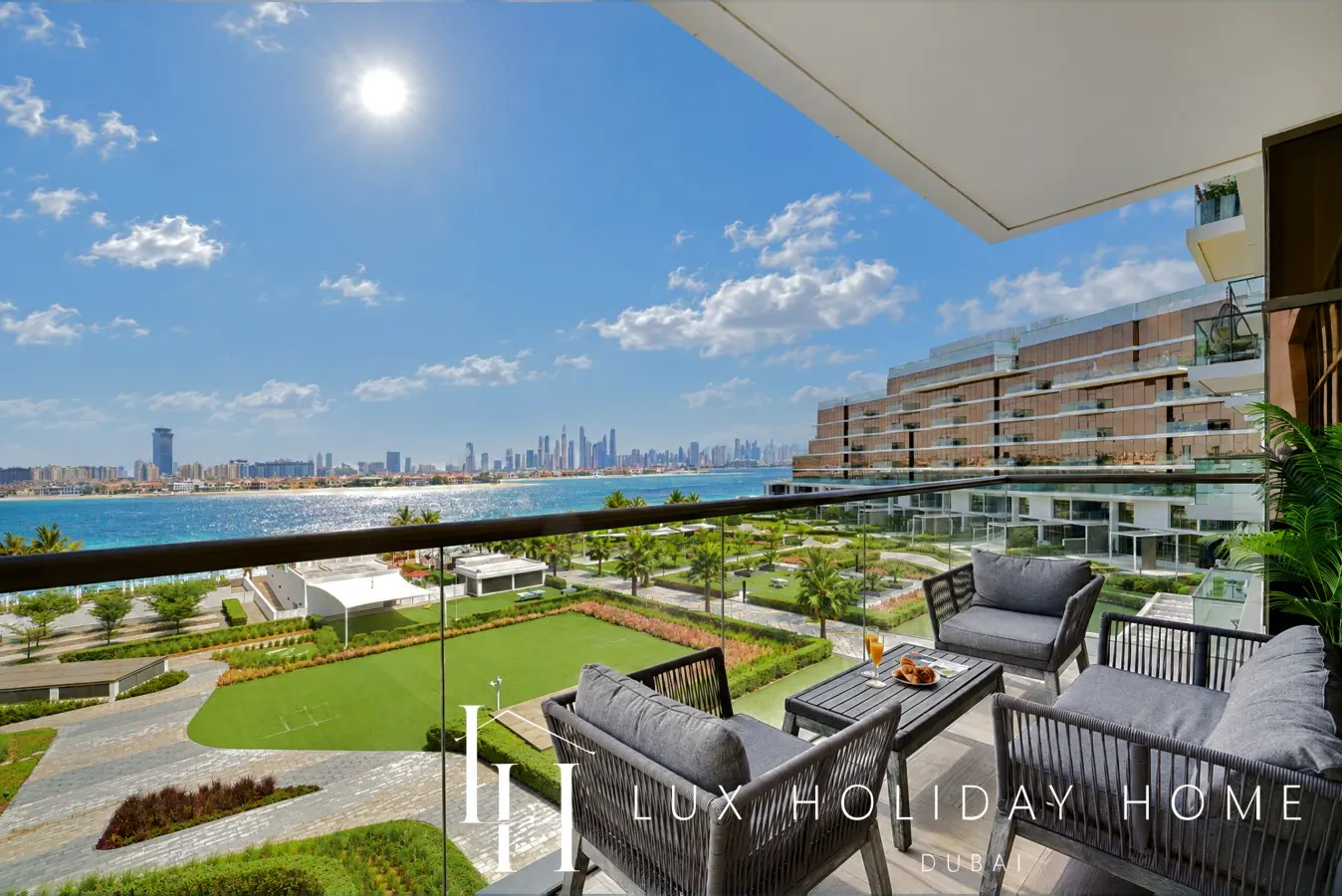 LUX The Elegant Palm Beach Suite 7