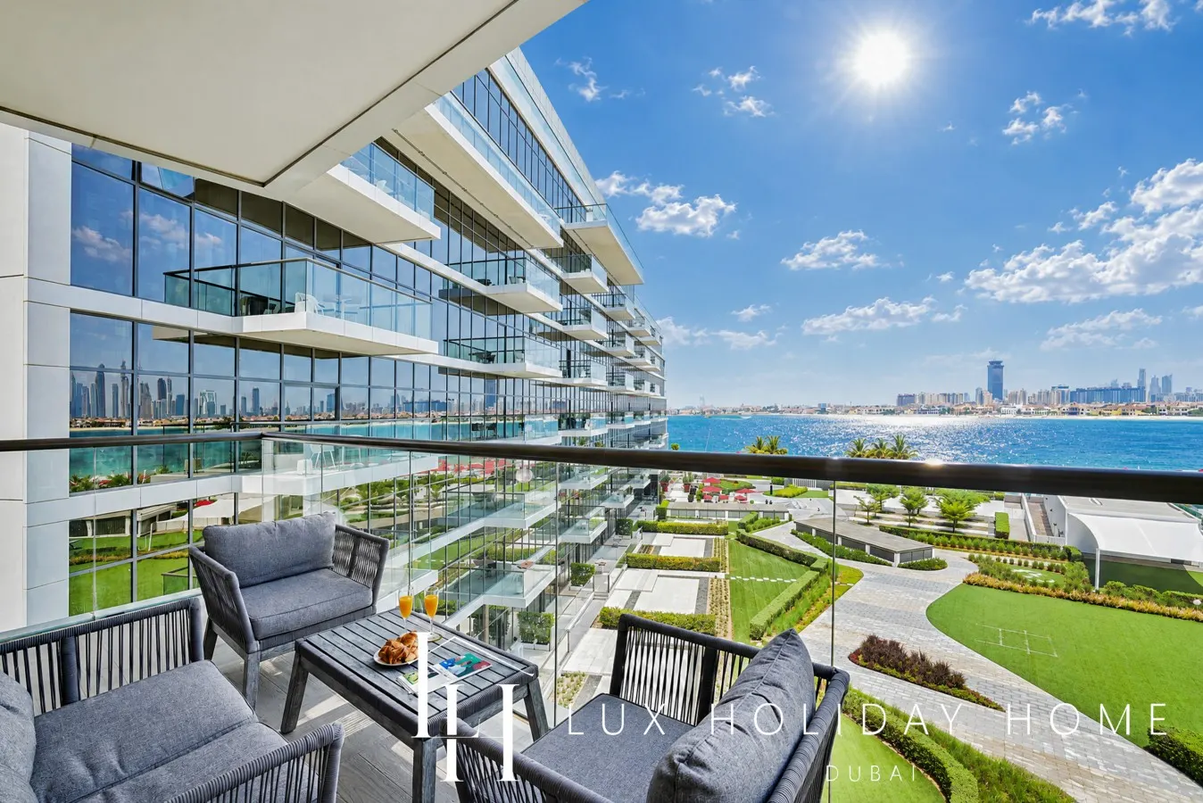 LUX The Elegant Palm Beach Suite 15