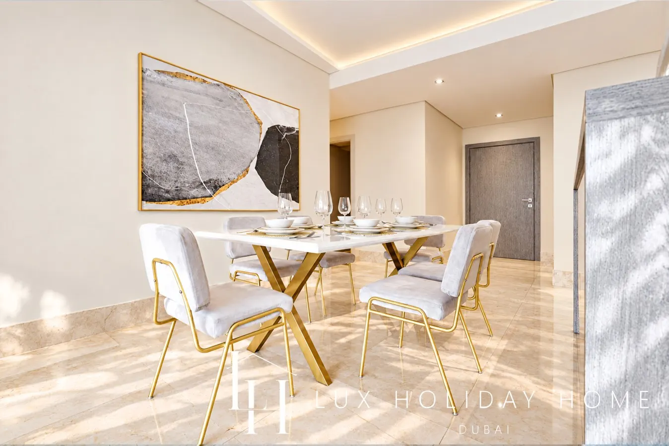 LUX The Elegant Palm Beach Suite 17