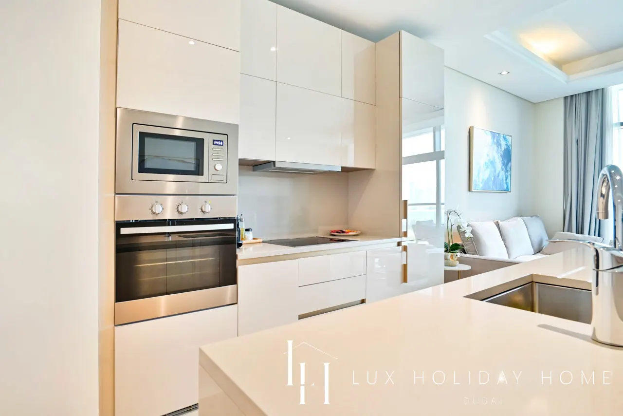 LUX The Elegant Palm Beach Suite 5