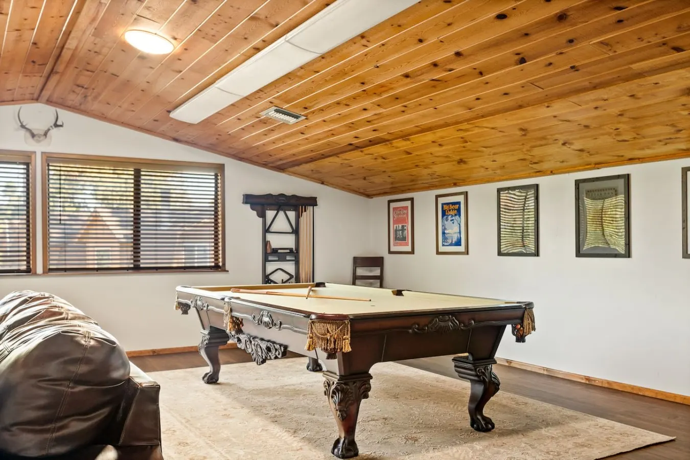 Double Black Diamond Walk to Bear MTN, Fireplace & Hot Tub 2