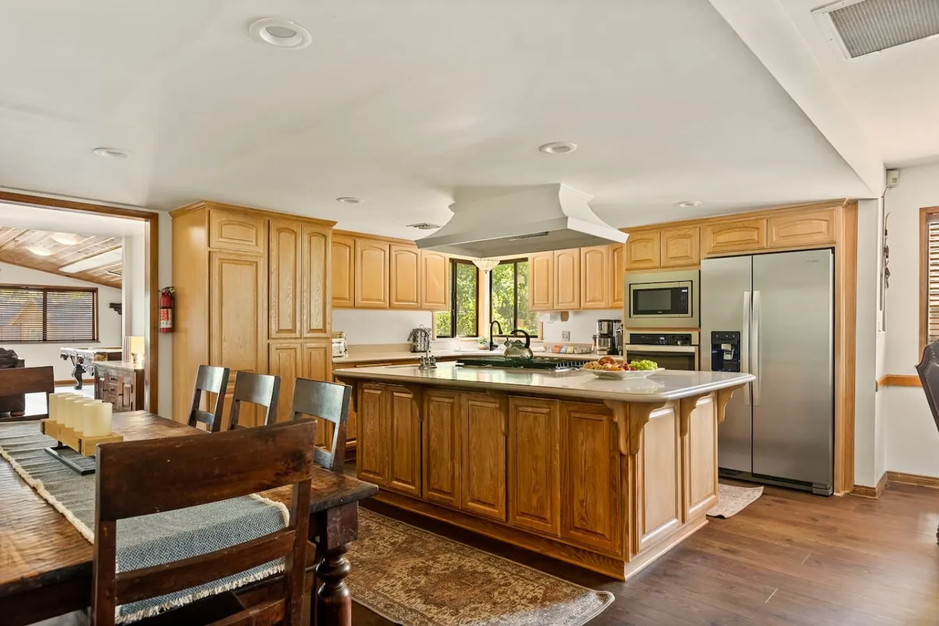 Double Black Diamond Walk to Bear MTN, Fireplace & Hot Tub 9