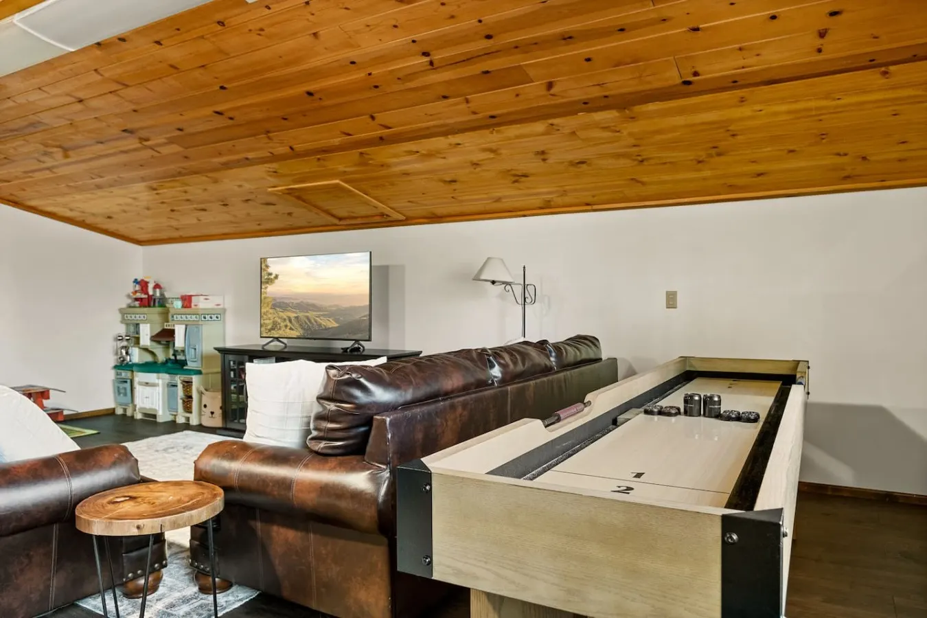 Double Black Diamond Walk to Bear MTN, Fireplace & Hot Tub 14