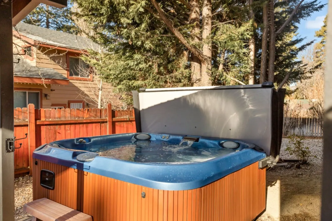 Double Black Diamond Walk to Bear MTN, Fireplace & Hot Tub 5