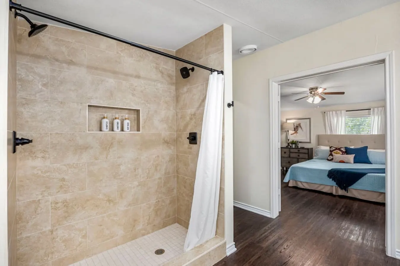Accessible Conroe 3BR near Lake Conroe Sleeps 12, Fenced Yard 15