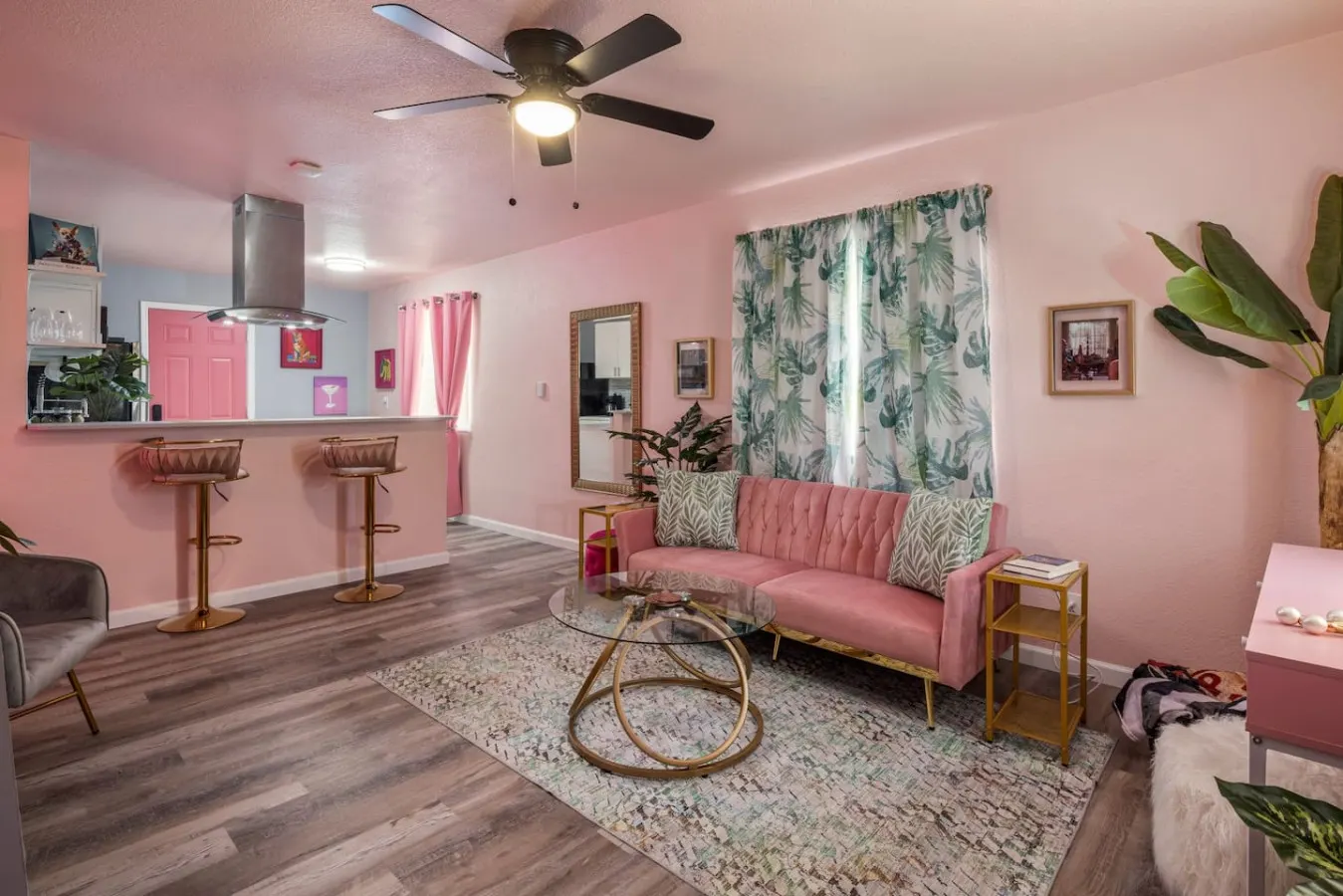 Blonde Bungalow! Near Old Town, Downtown, Airport 11
