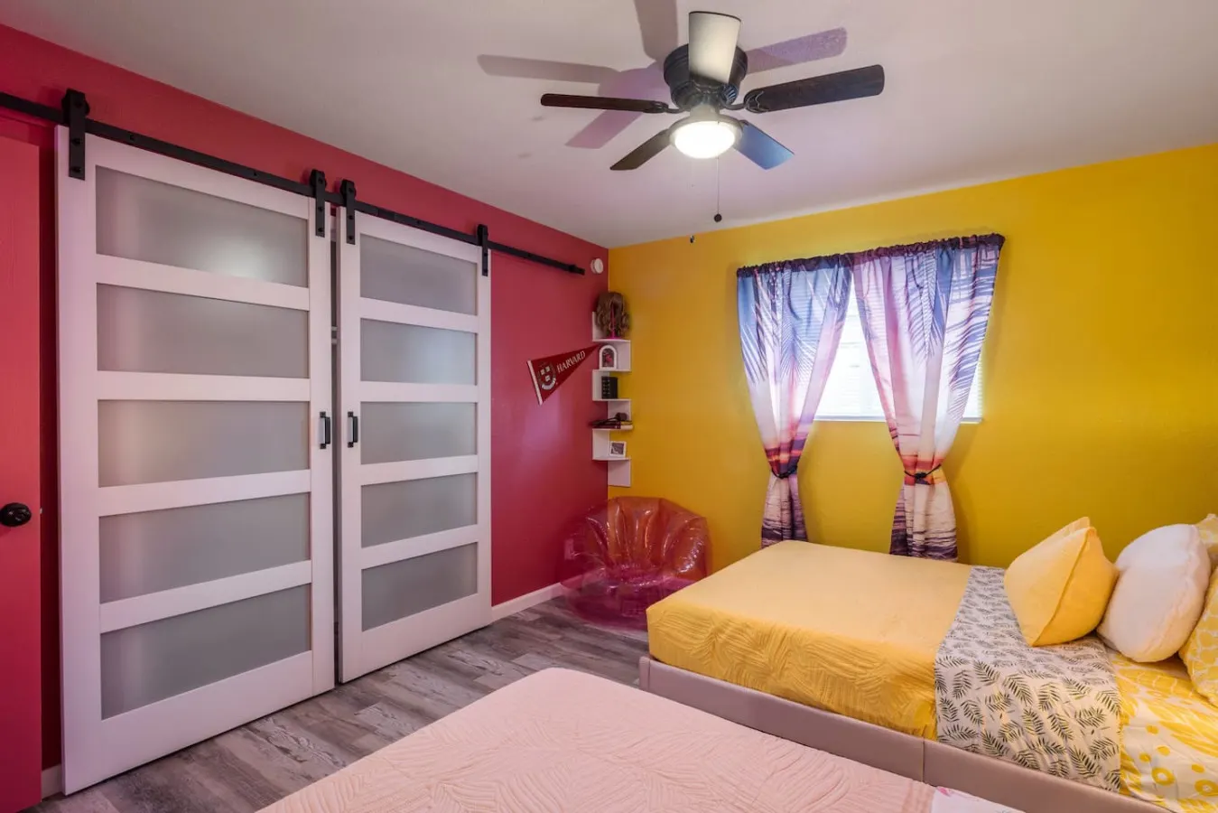 Blonde Bungalow! Near Old Town, Downtown, Airport 8