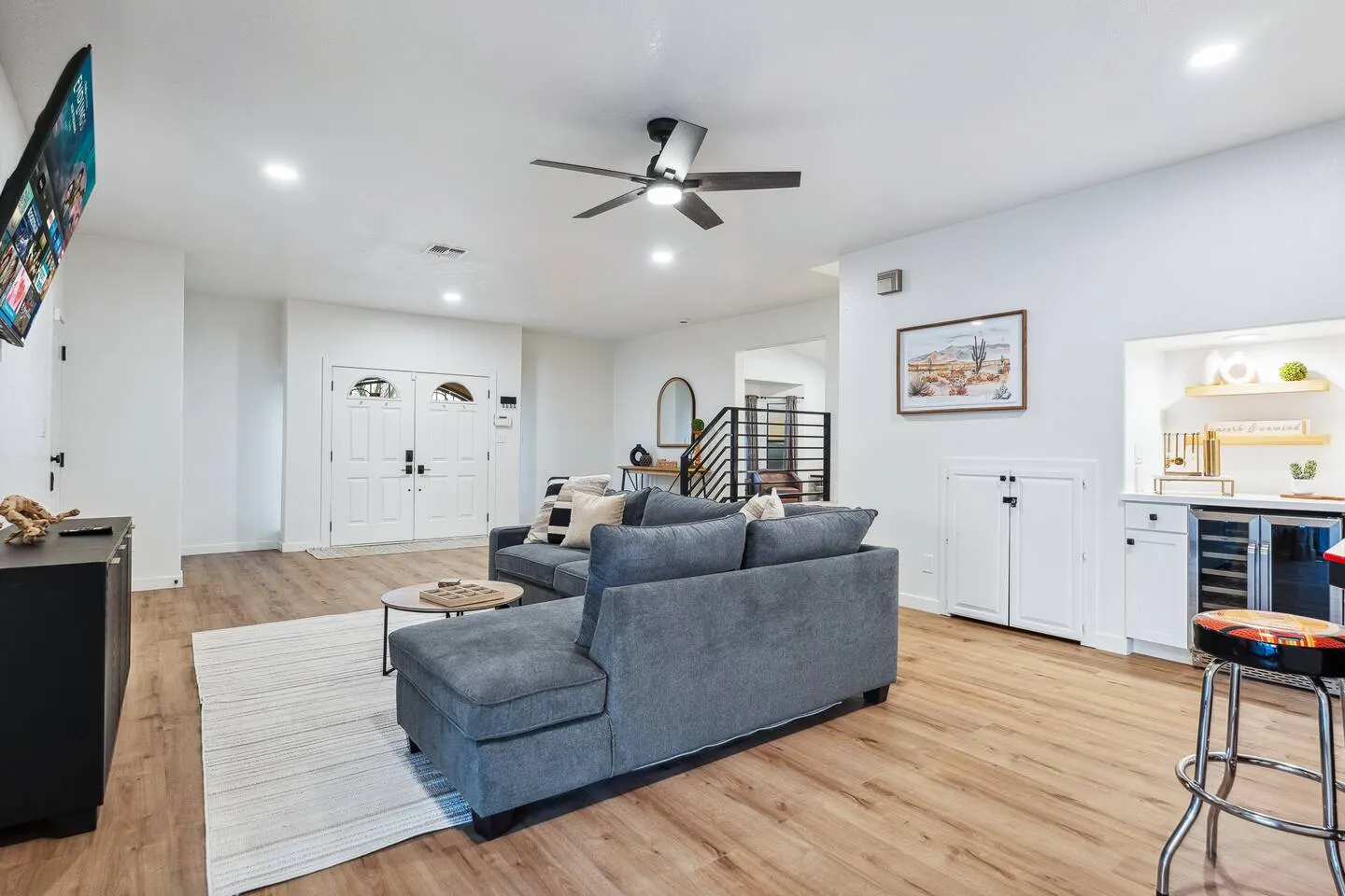 5bd Sleeps 16 Minutes to Laughlin Remodeled 10