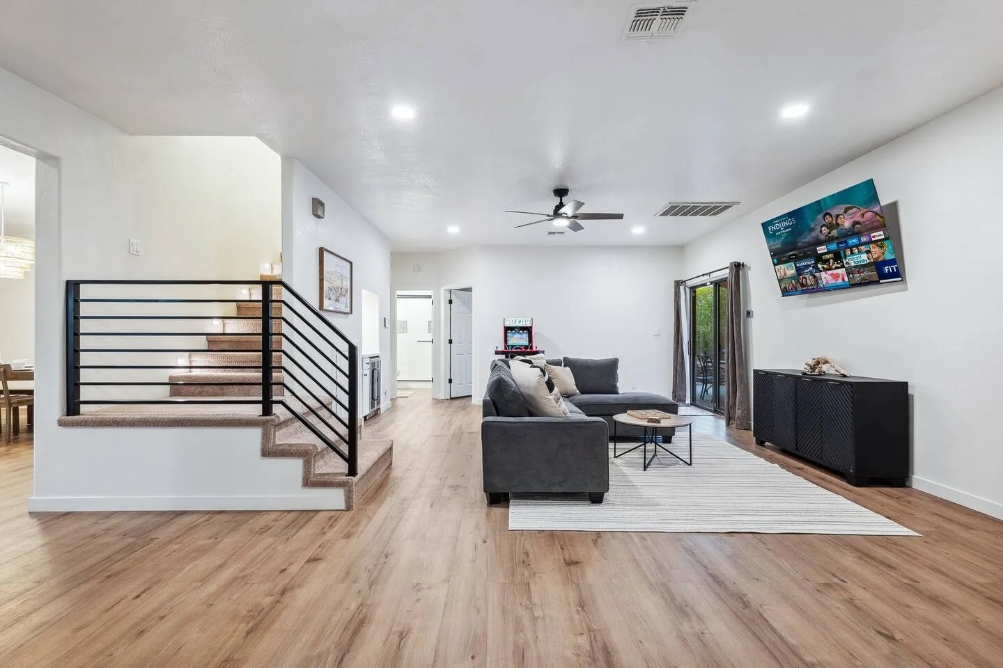 5bd Sleeps 16 Minutes to Laughlin Remodeled 6