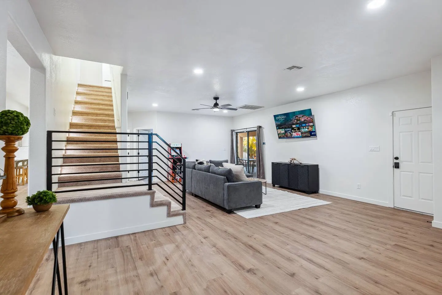 5bd Sleeps 16 Minutes to Laughlin Remodeled 7
