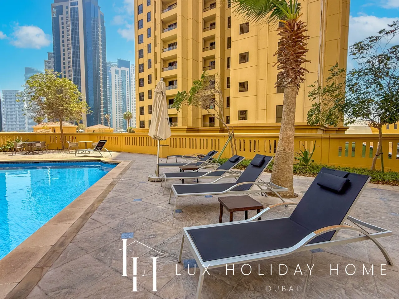 LUX The Dubai Eye View JBR Studio 17