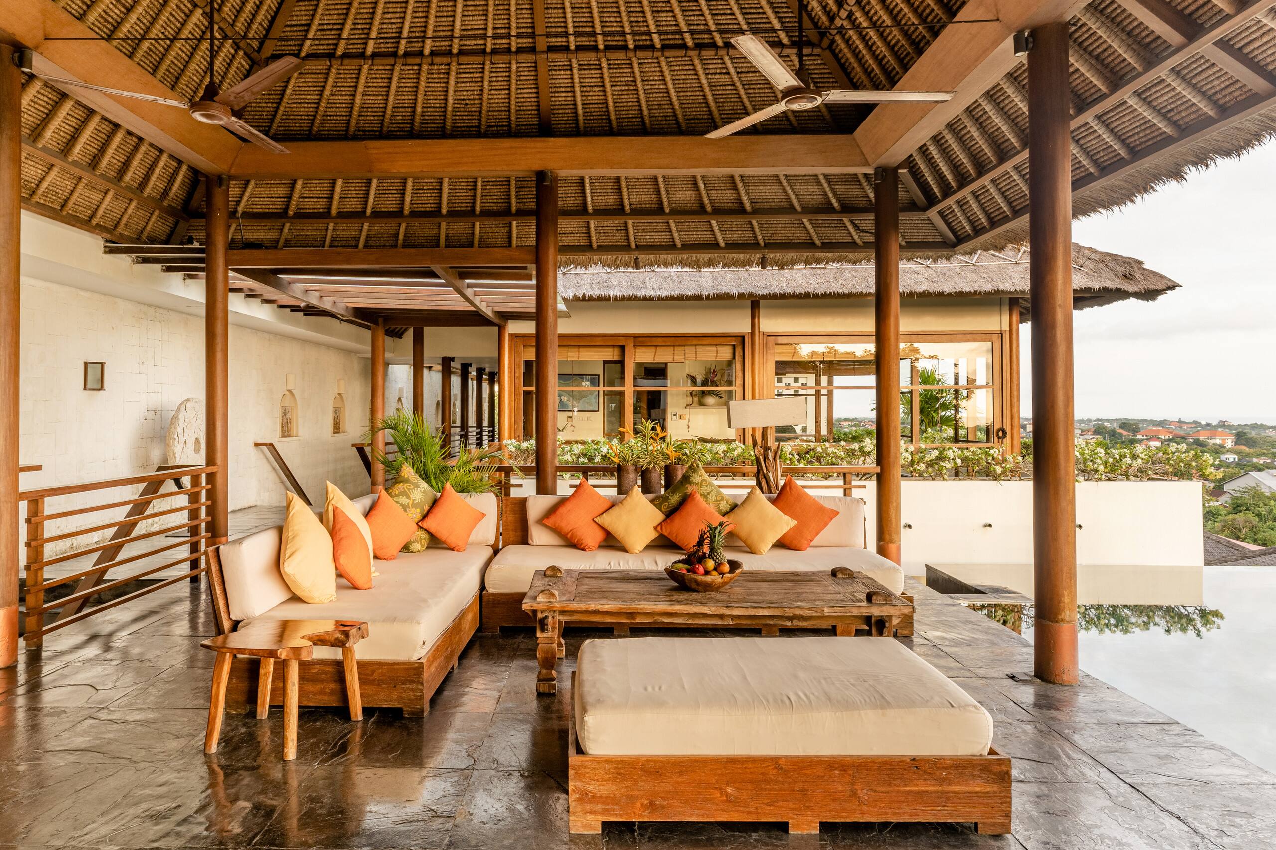 The Longhouse Jimbaran - Bali 6