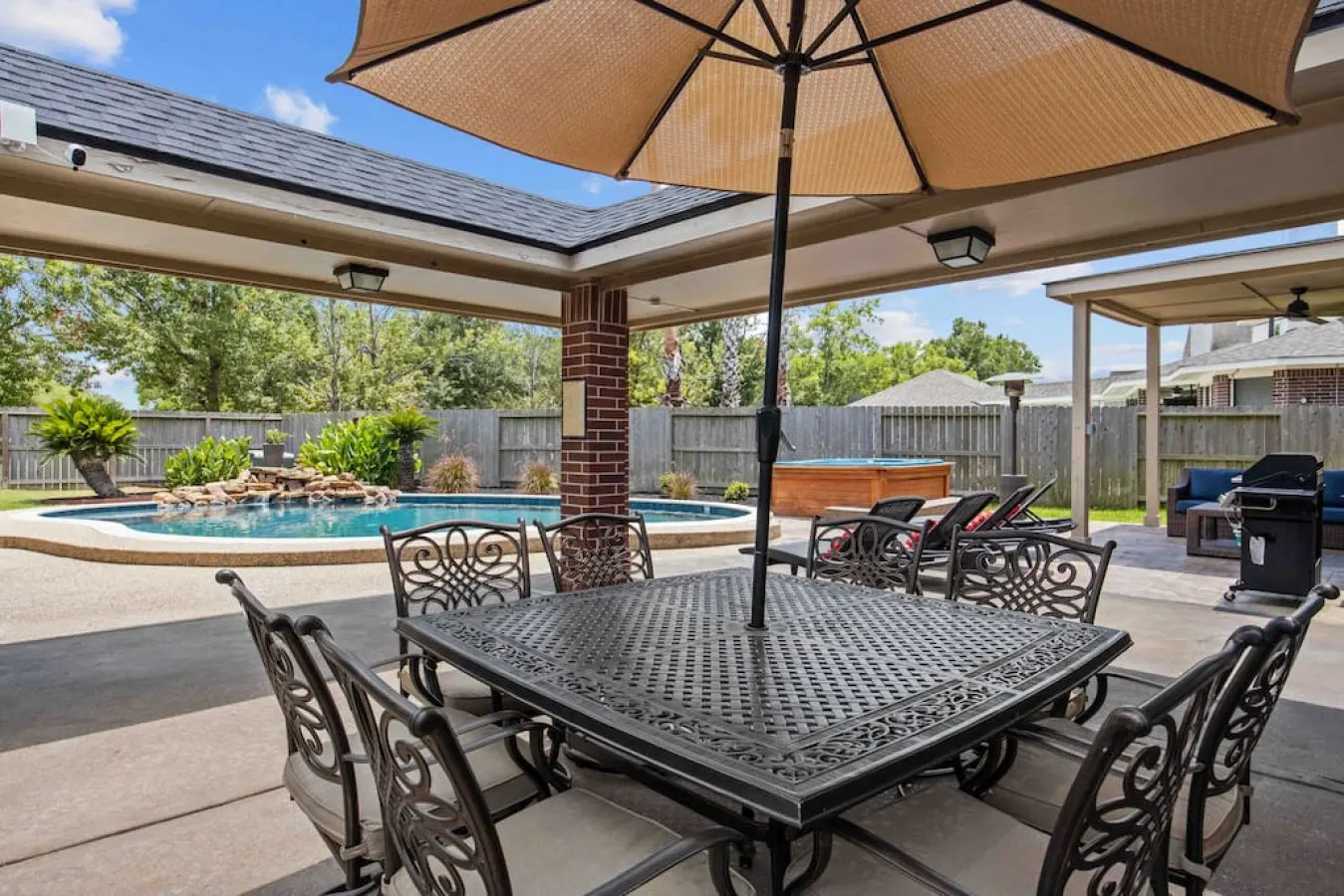 Cypress 4BR Retreat, Sleeps 20 Pool, Hot Tub, Theater - Houston 11