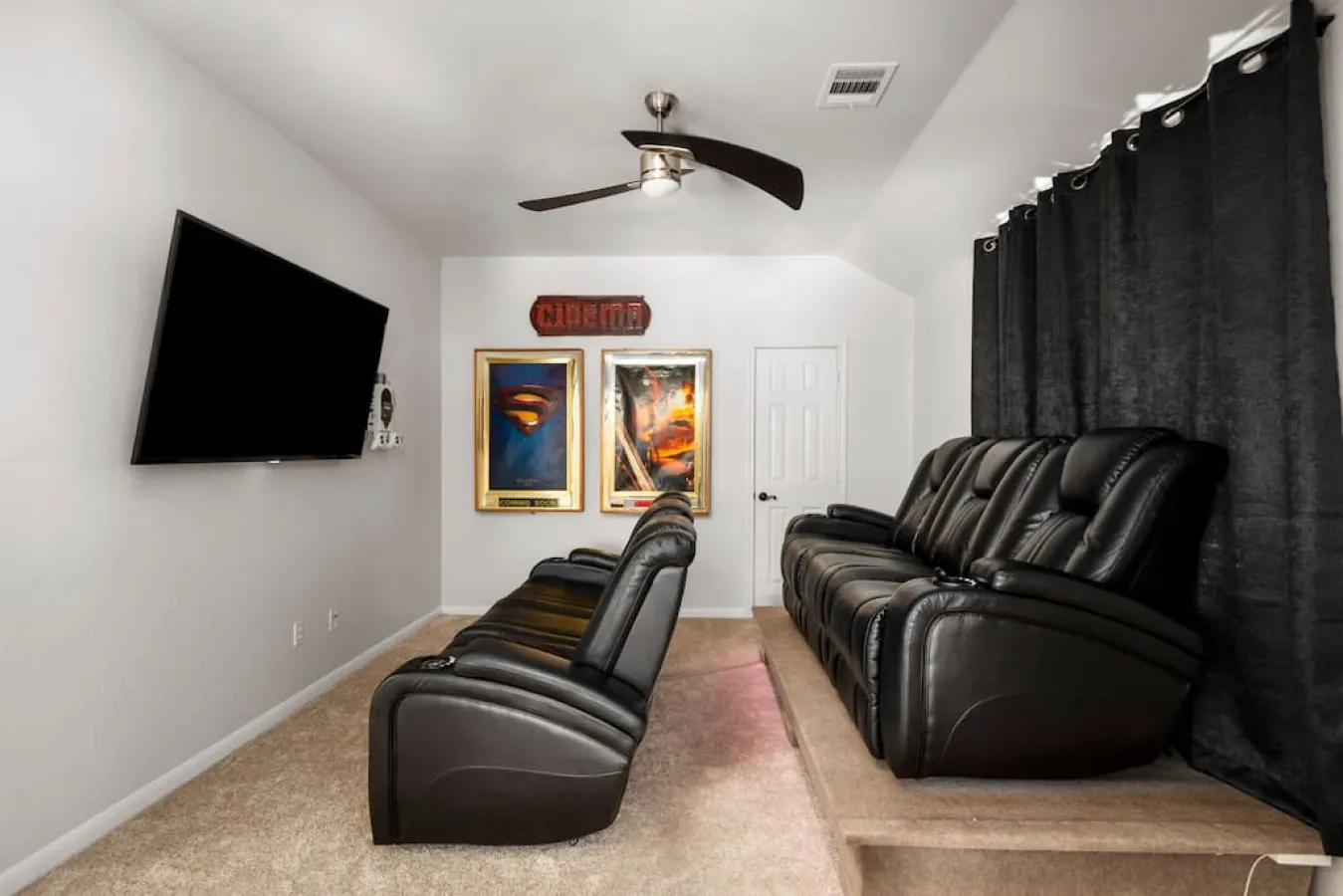 Cypress 4BR Retreat, Sleeps 20 Pool, Hot Tub, Theater - Houston 3