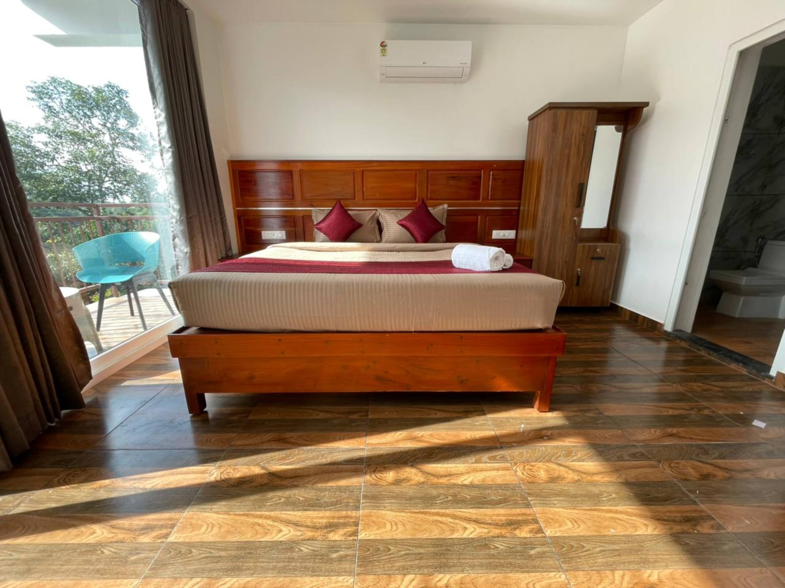 Jyothis Homestay Munnar 10