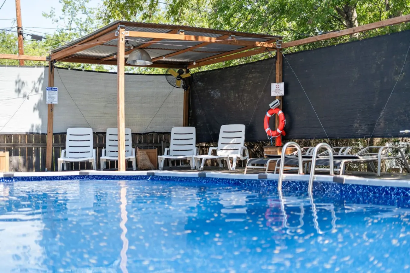 Historic Venue 1925 | Sleeps 10 + Pool — photo 3