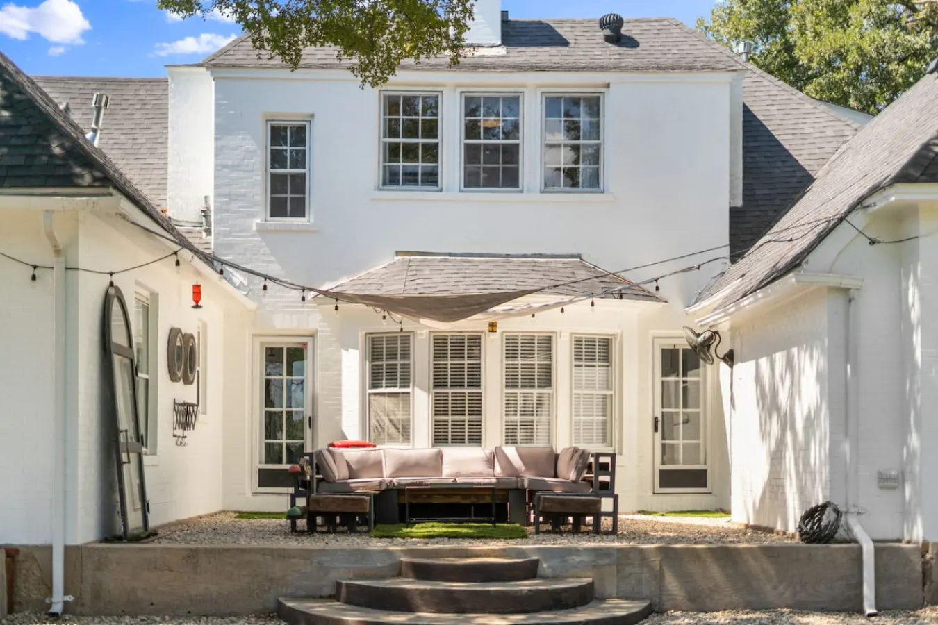 Historic Venue 1925 Sleeps 10 + Pool 7