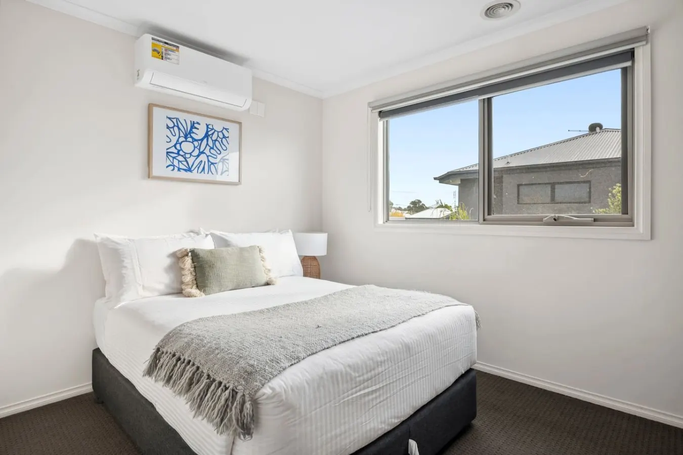 Geelong West 2BR Garage Near Pakington Street 17