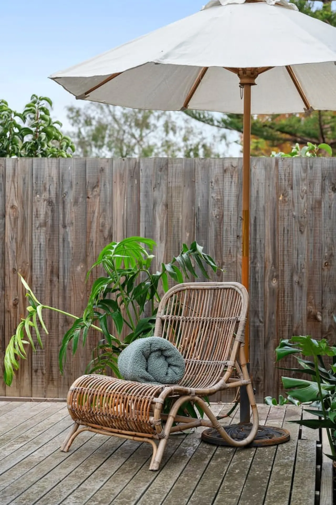 Geelong West 2BR | Garage | Near Pakington Street — photo 3
